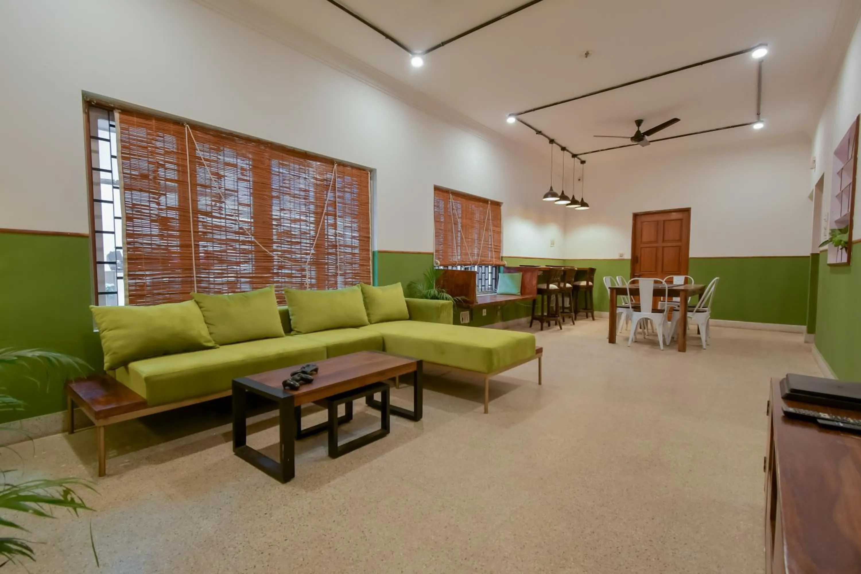 Snore Summore, Hostel in Koramangala