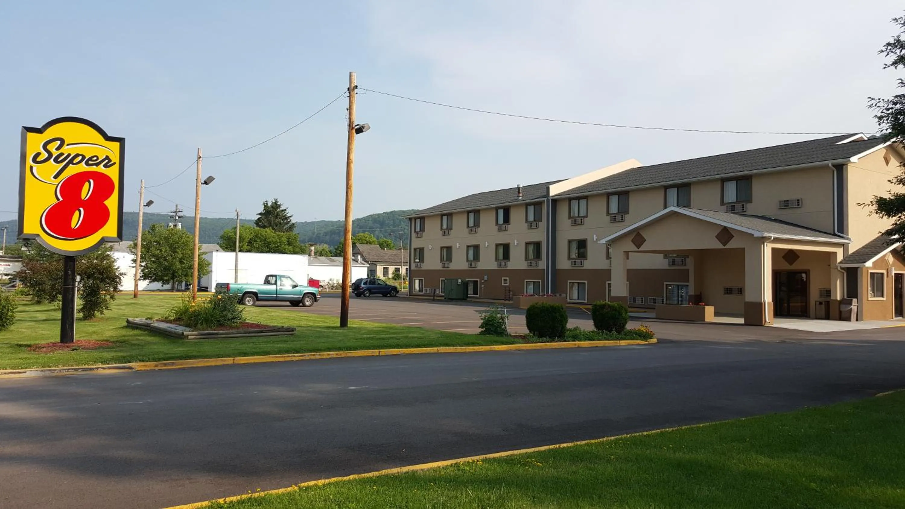 Property building in Super 8 by Wyndham Bath Hammondsport Area