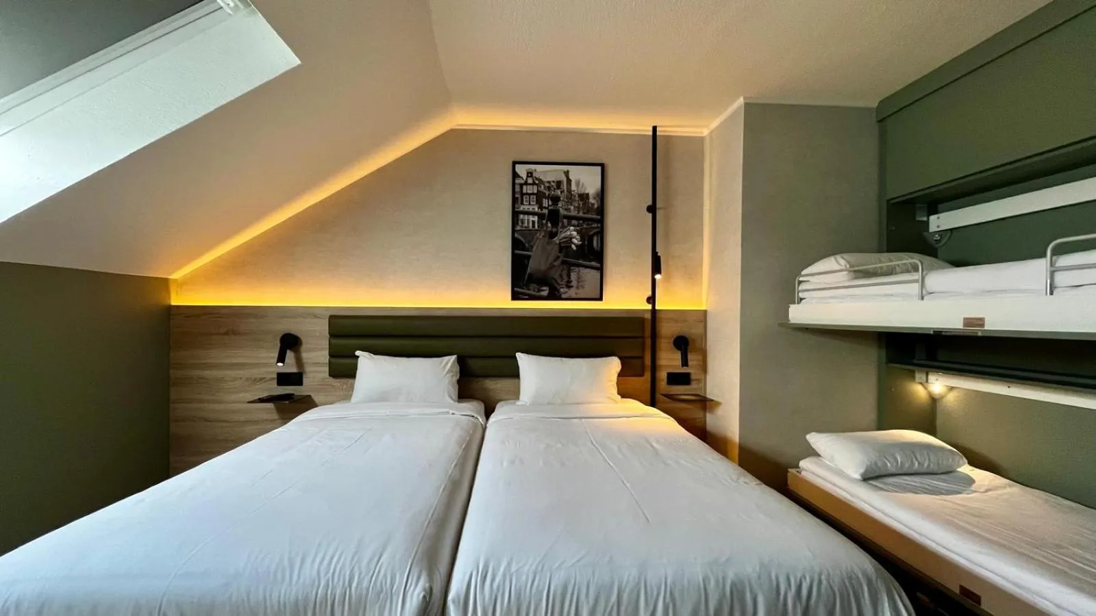 Bed in Campanile Hotel & Restaurant Zwolle