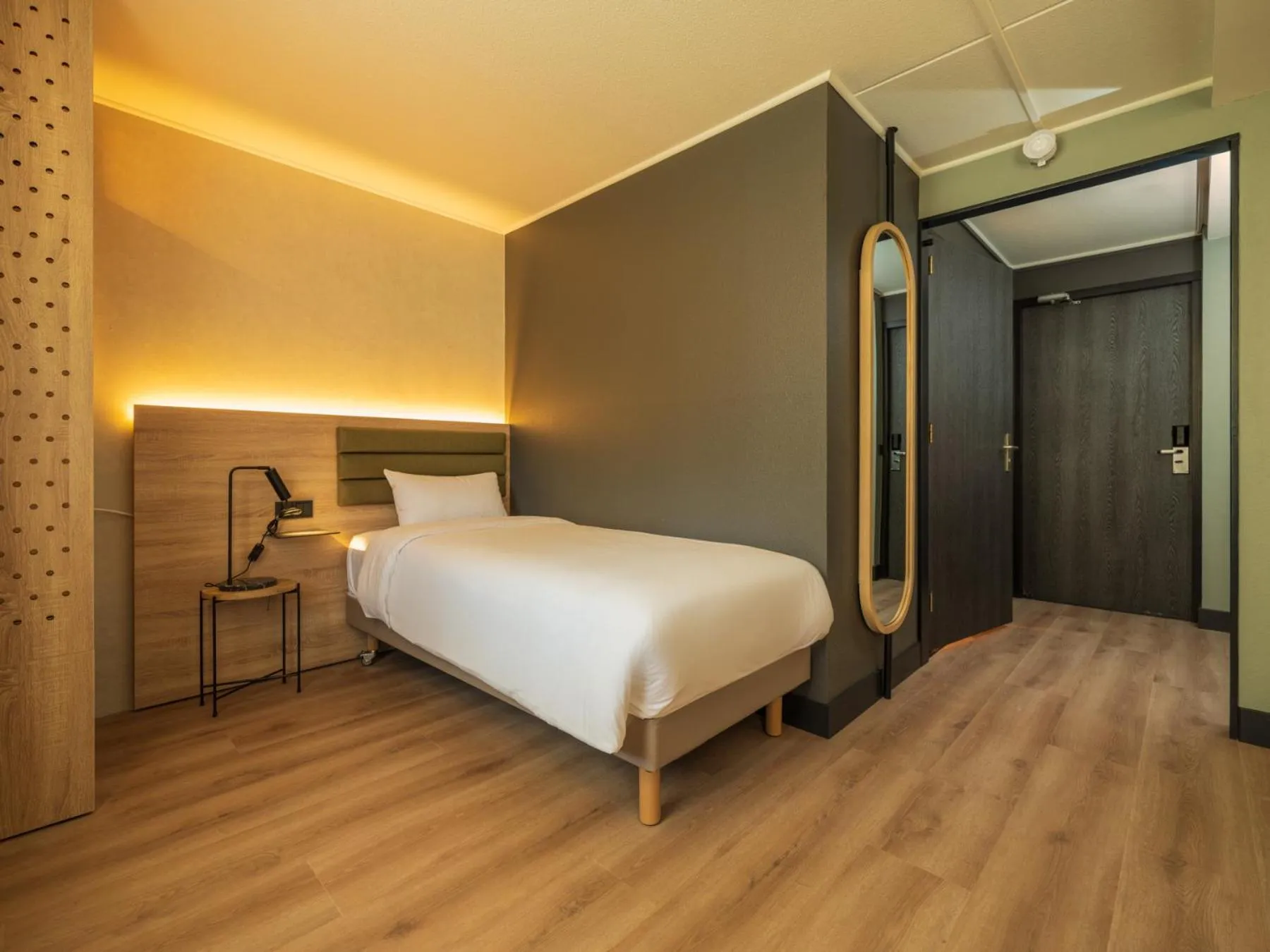 Bed in Campanile Hotel & Restaurant Zwolle