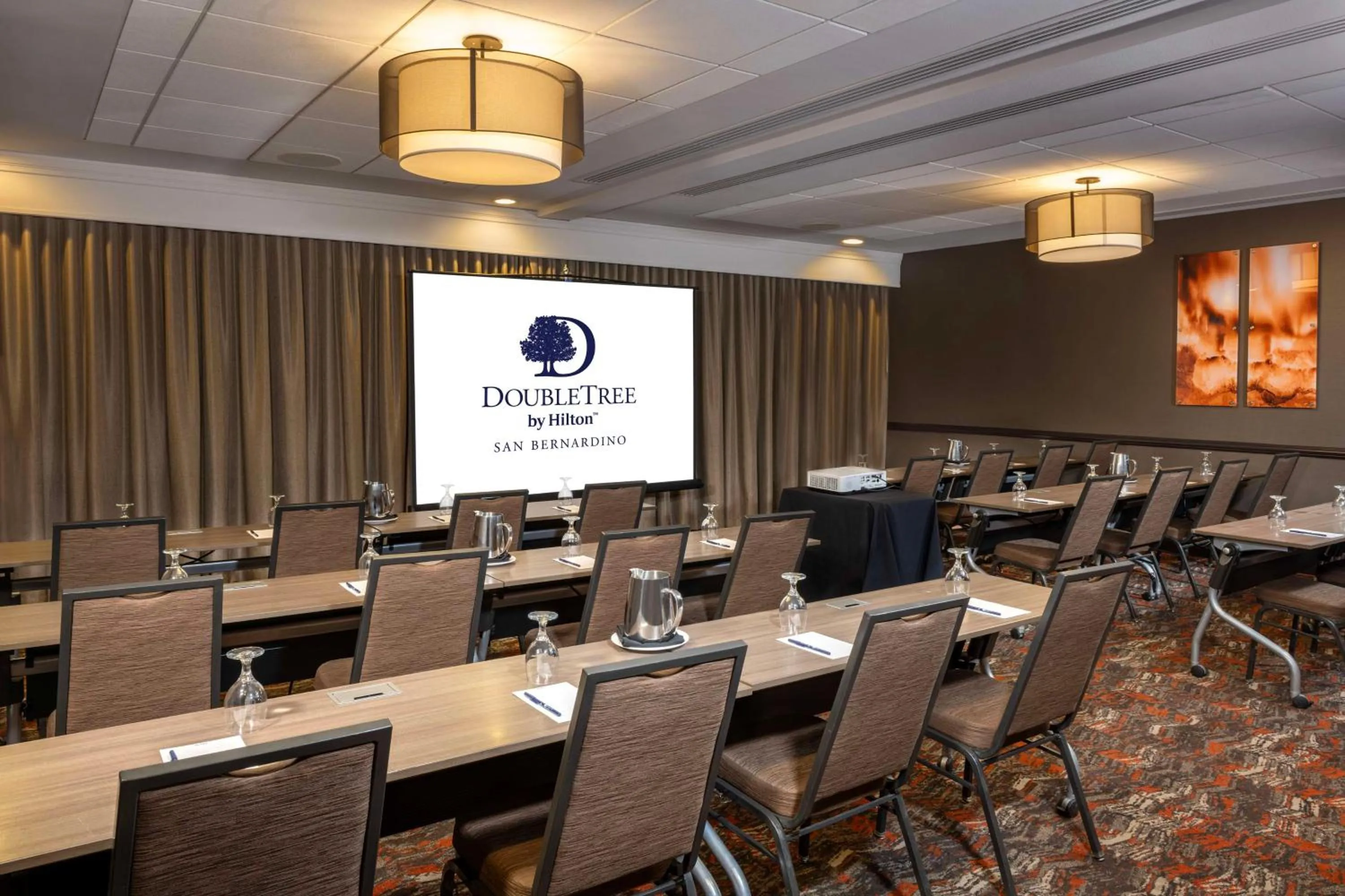 Meeting/conference room in DoubleTree by Hilton San Bernardino