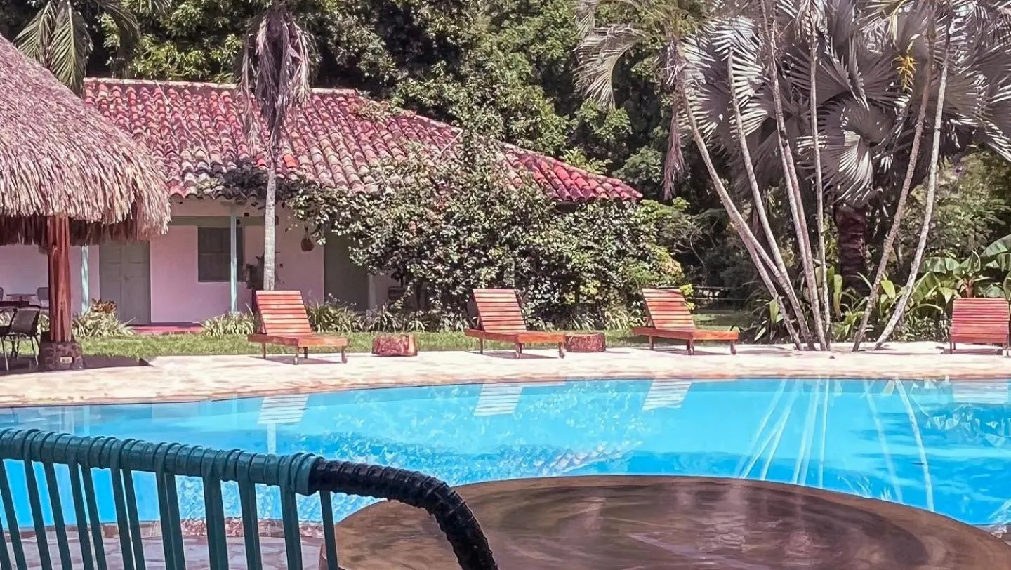 Swimming pool in Waka Hotel Rural