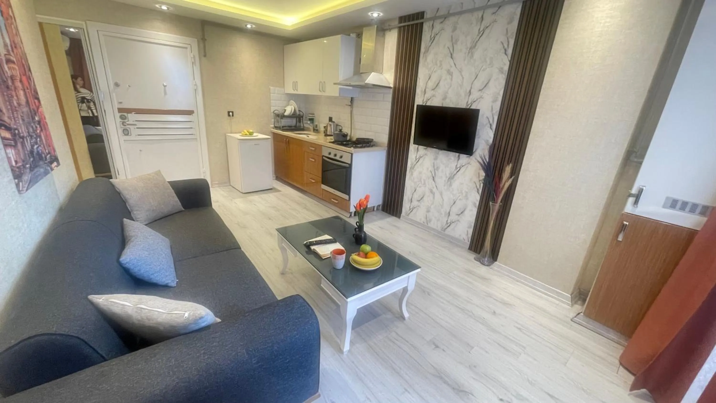 Communal lounge/ TV room in THE MOST HOTEL