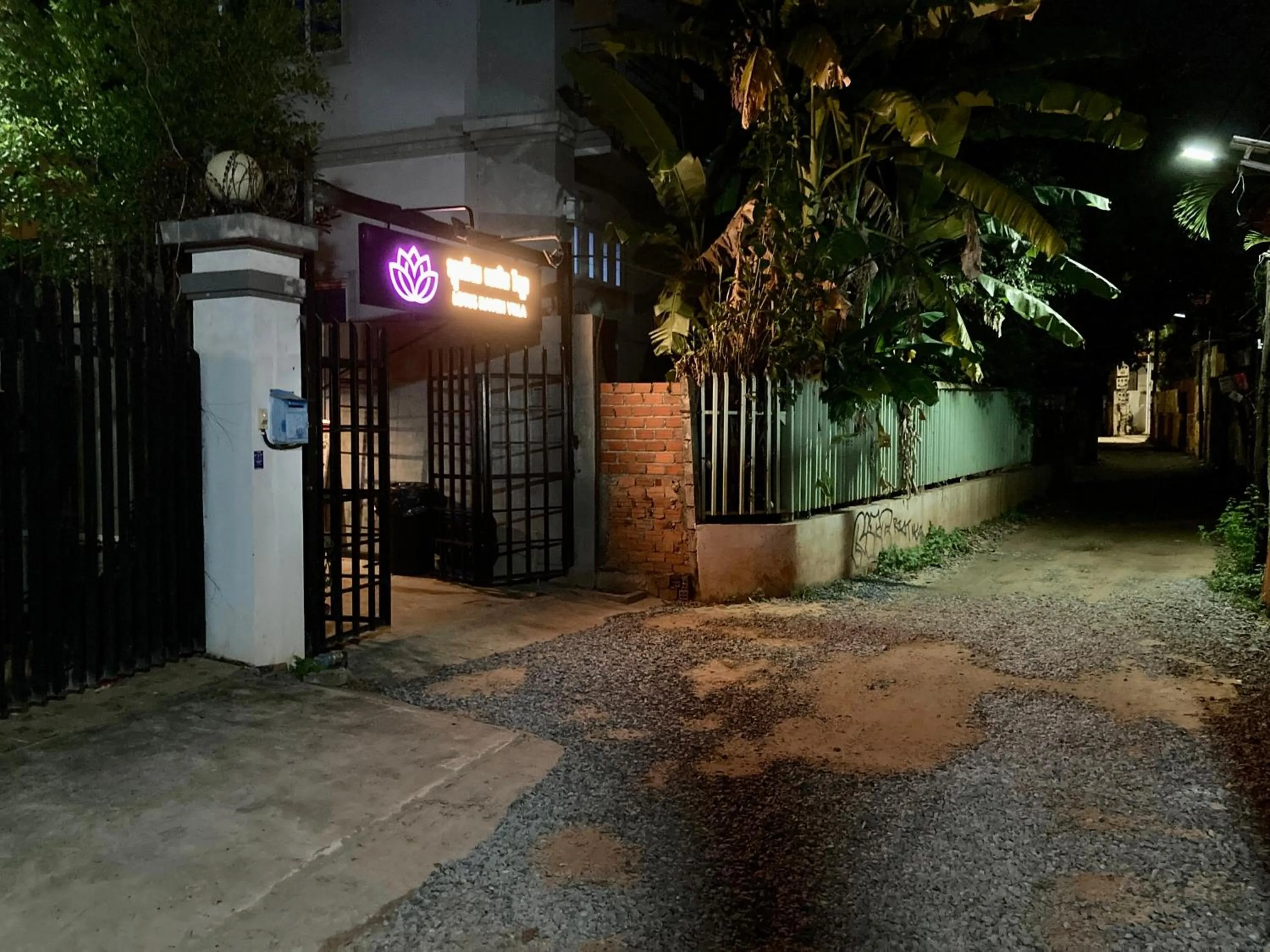 Facade/entrance in Lotus Haven Villa