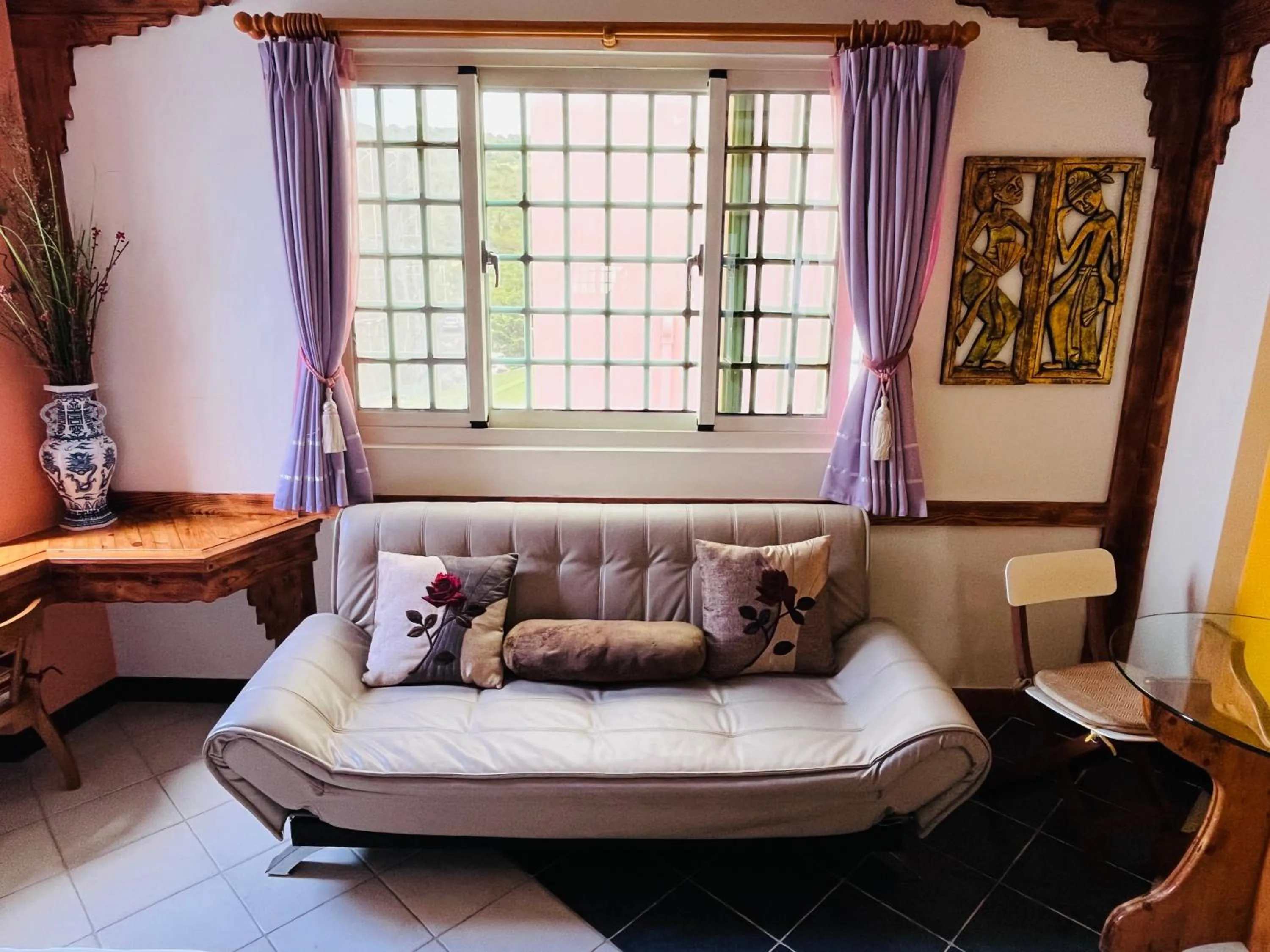 Seating area, Bed in Xing Yu Inn