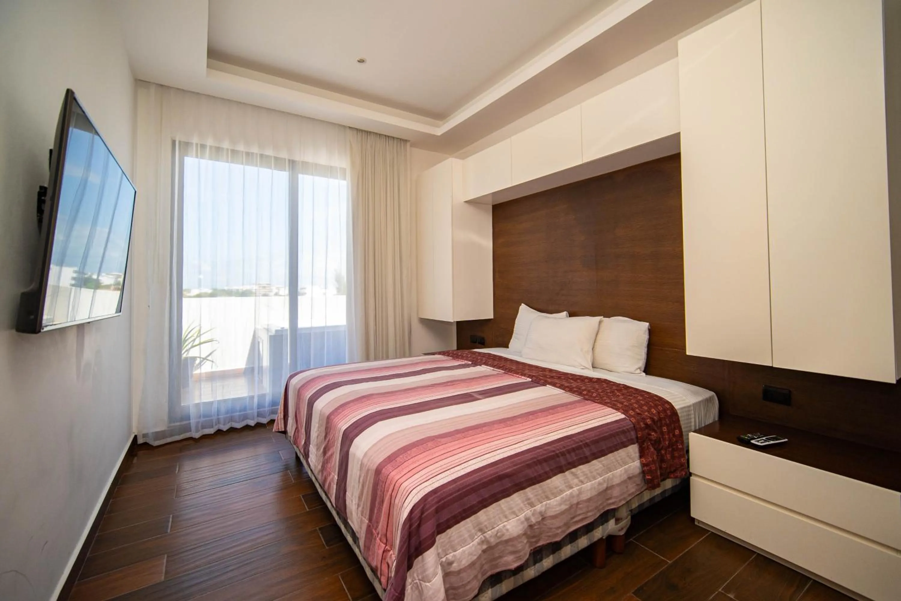 Bed in 501PH - Spacious apartment in the center, only 10 minutes walking distance to the beaches
