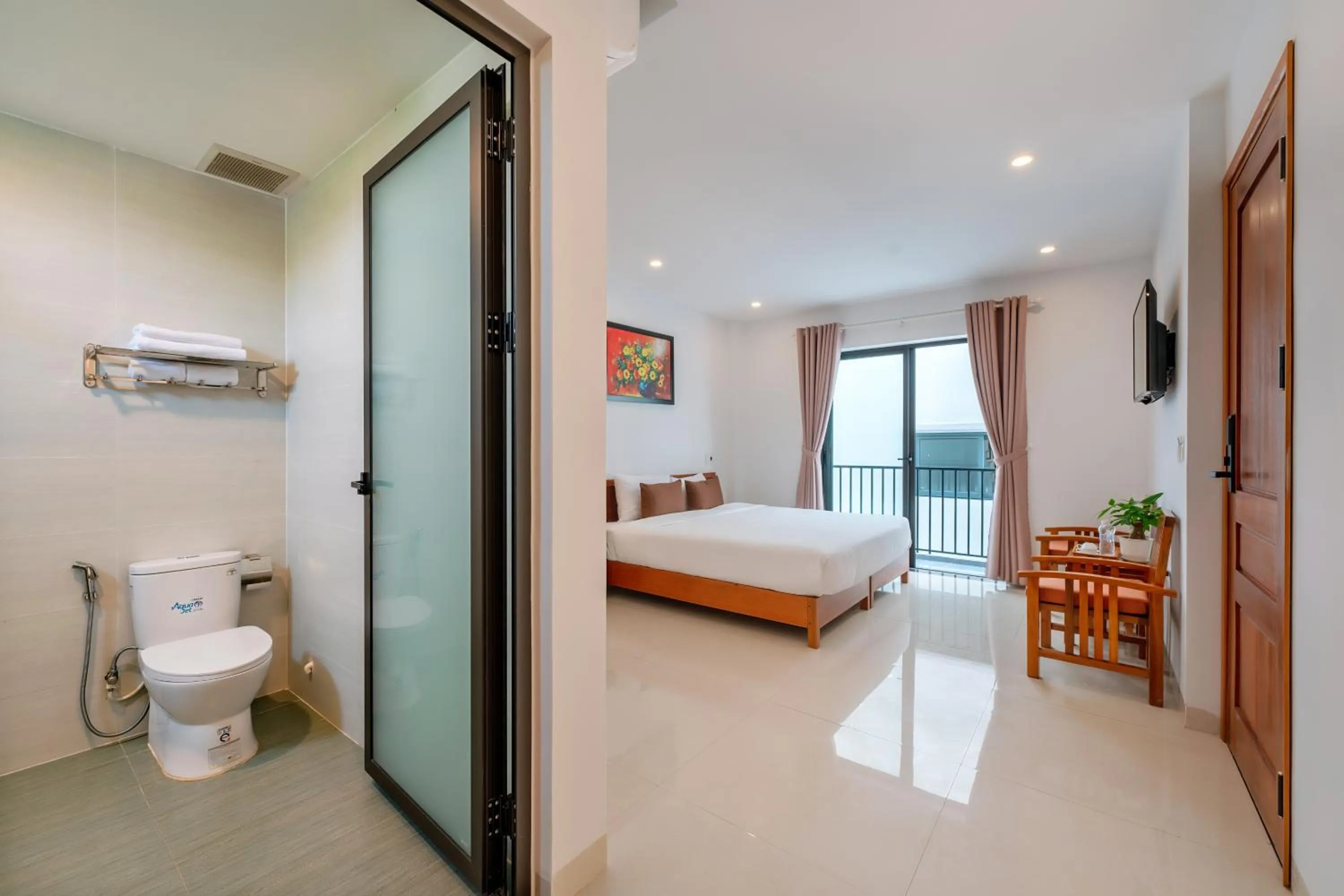 Bathroom, Bed in Tomorrow Hoi An Villa