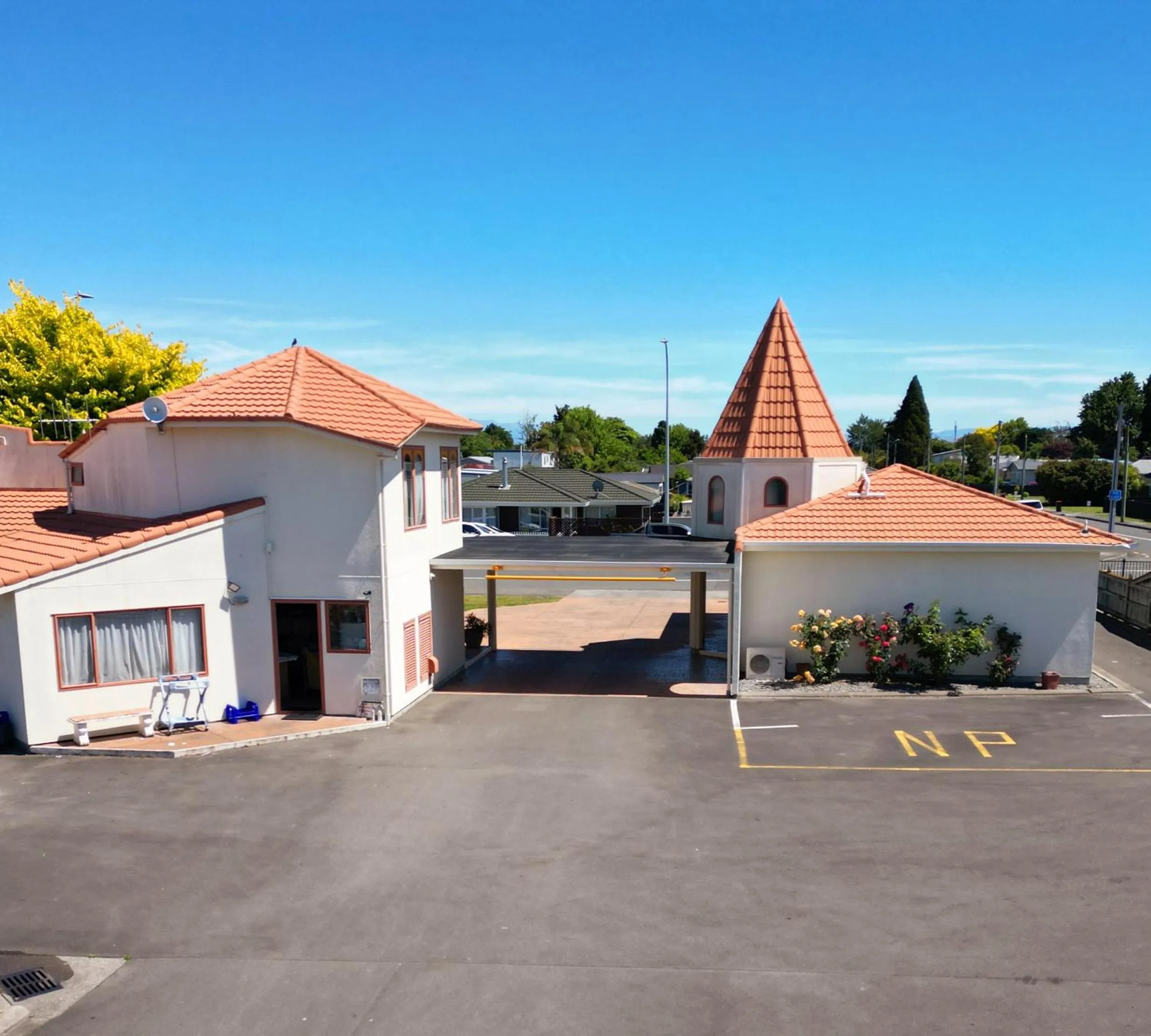 Property building in Valdez Motor Lodge
