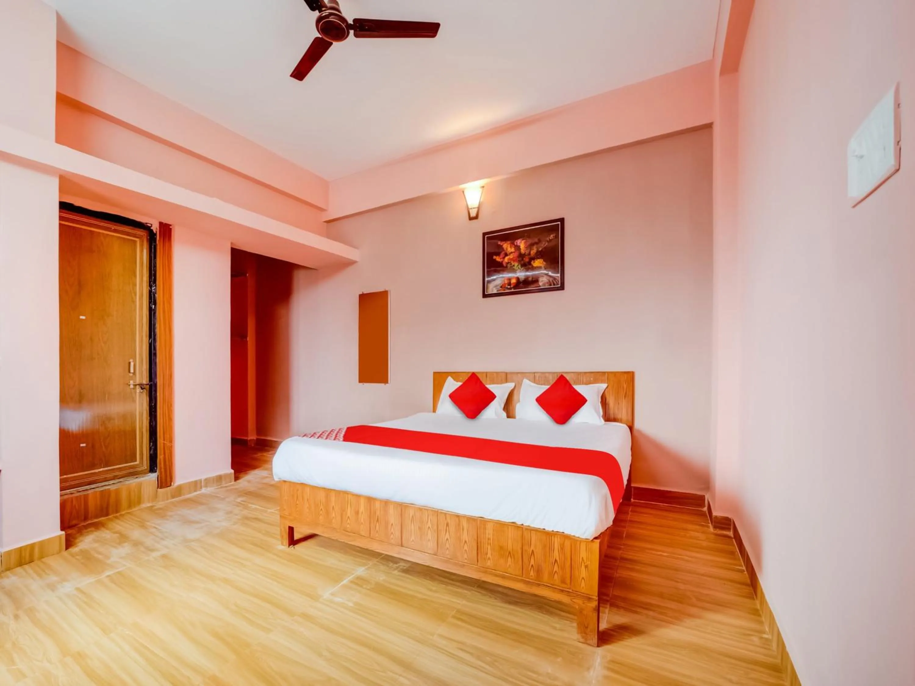 Bedroom, Bed in Hotel O Crown Square