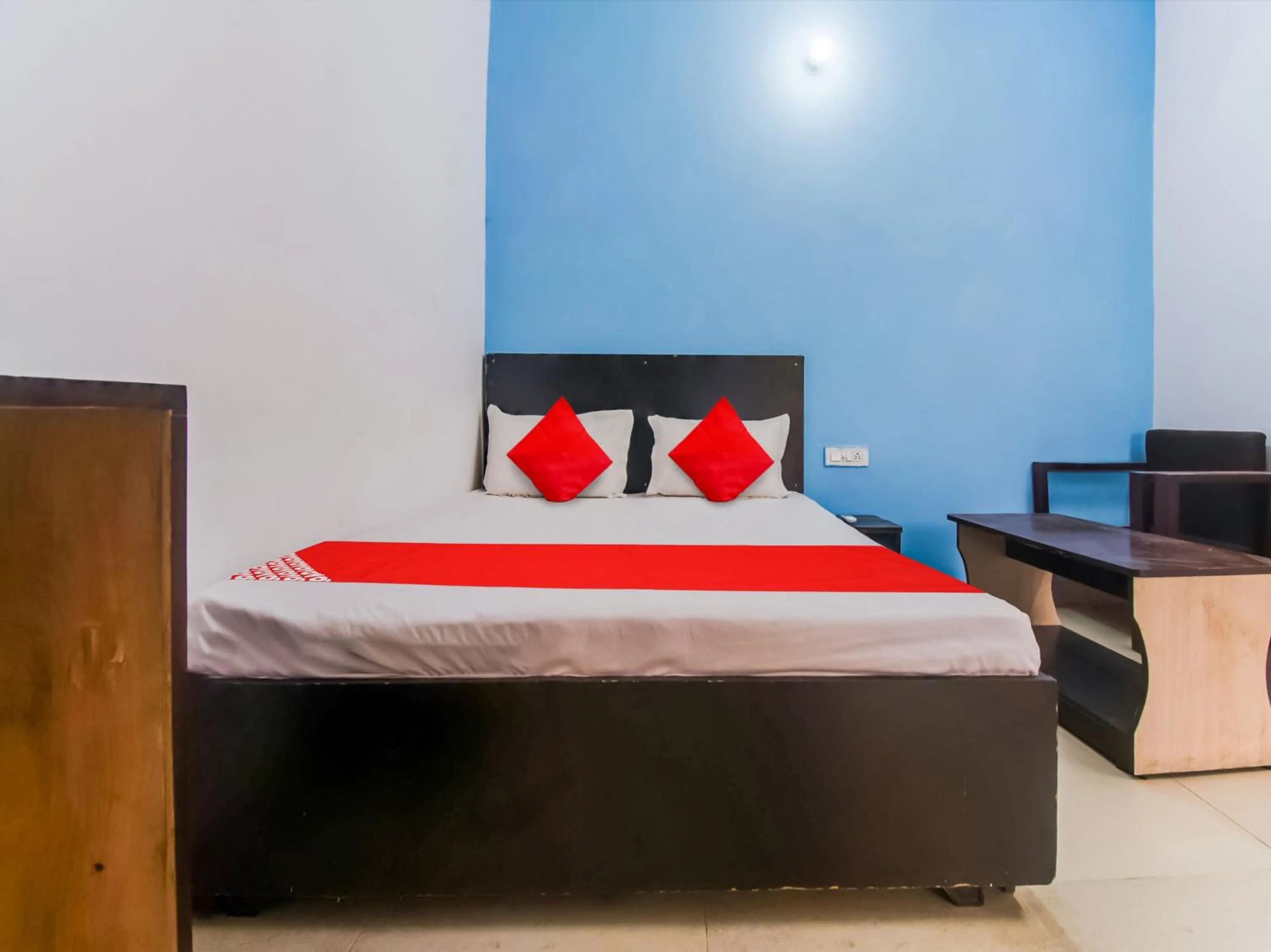 Bedroom, Bed in Hotel O The Grow Hotel Kanakpura Railway Station