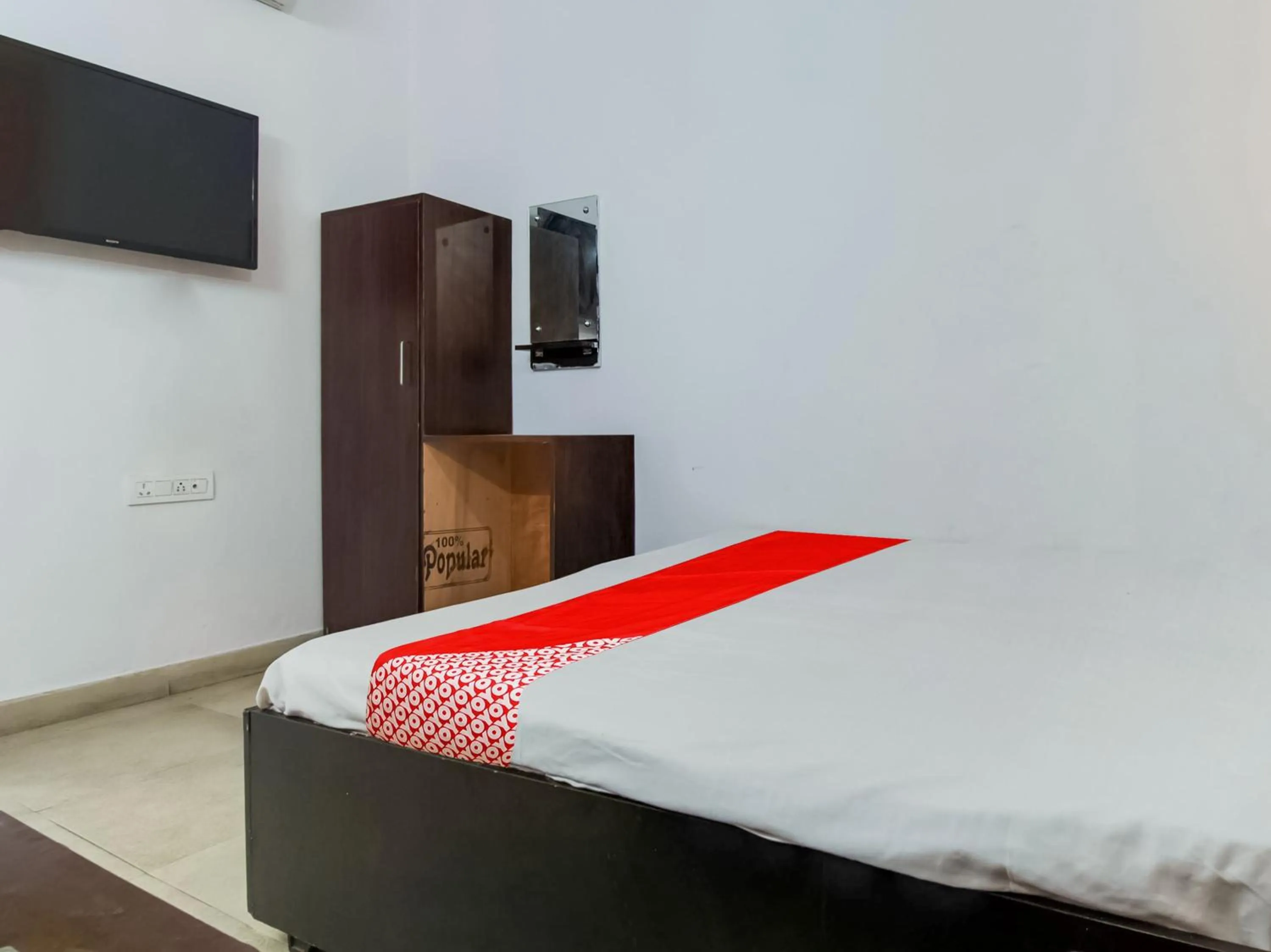 Bedroom, Bed in Hotel O The Grow Hotel Kanakpura Railway Station