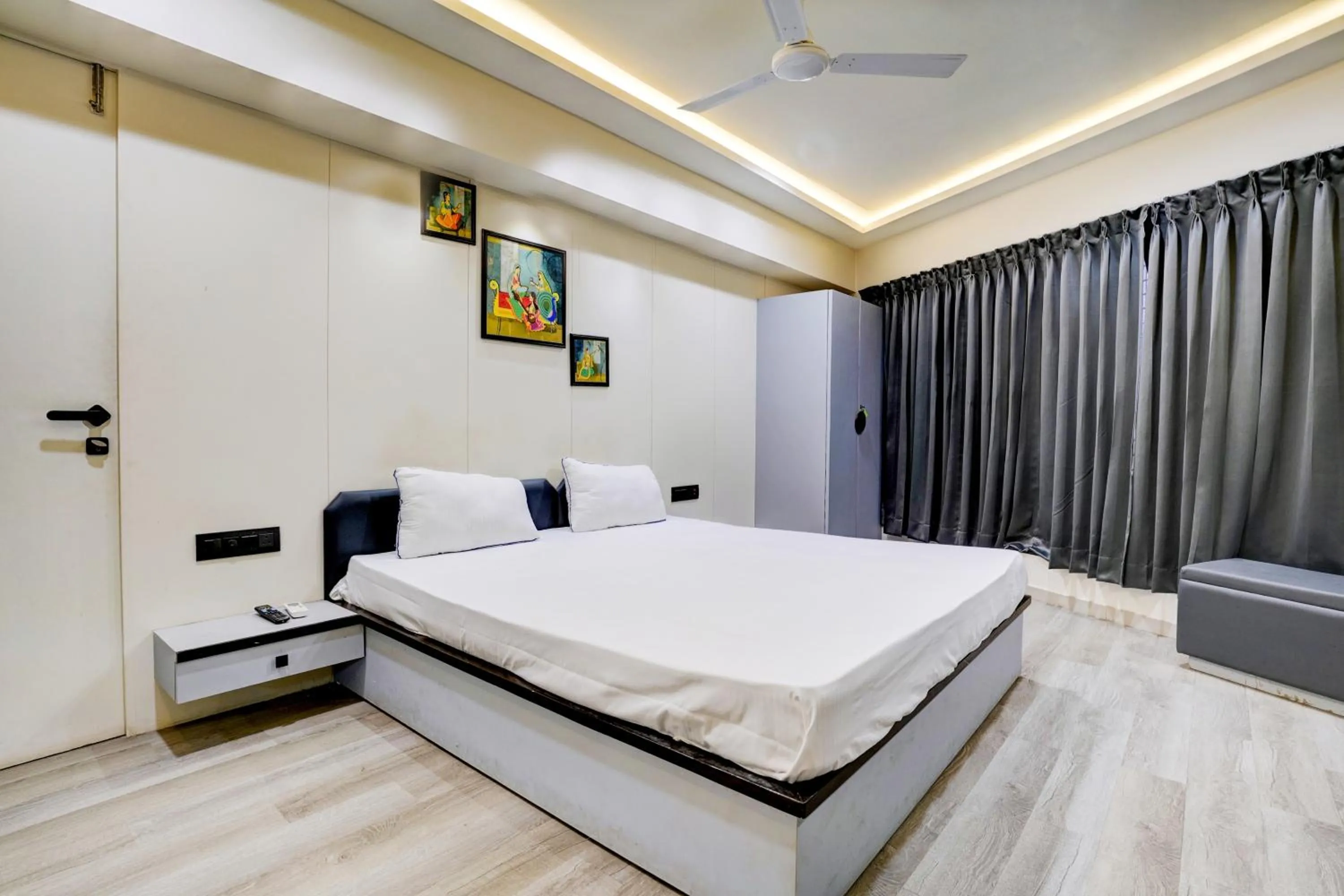 Bedroom in OYO Hotel R-one