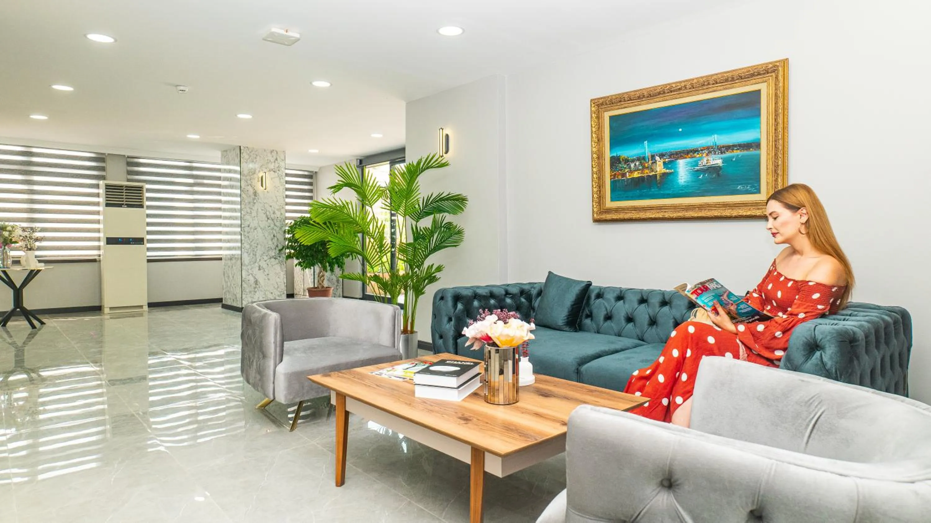 Seating area in Elite Marmara Bosphorus Çamlıca