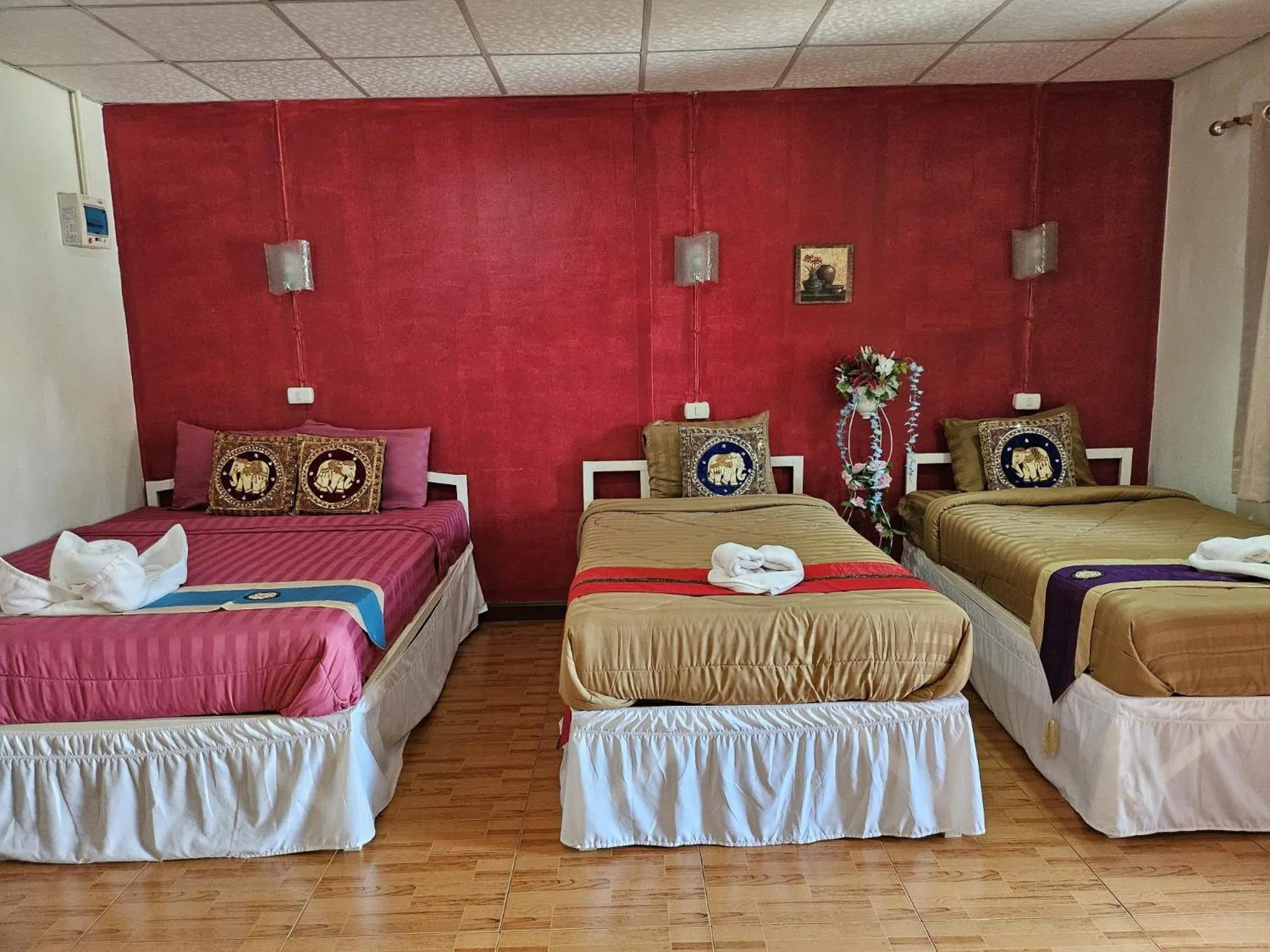 Bed in Thai Garden​ Resort​ Kanchanaburi​