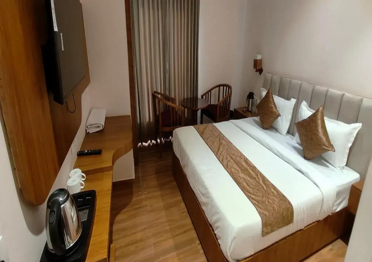 Deluxe Room - single occupancy in Hotel Blue Sapphire Deluxe Room - single occupancy in Hotel Blue Sapphire