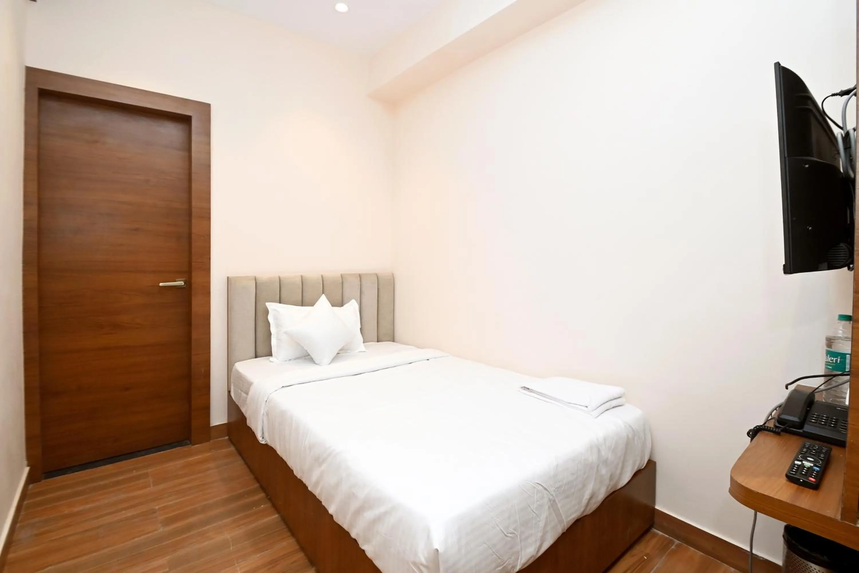 Bed in Hotel Blue Sapphire