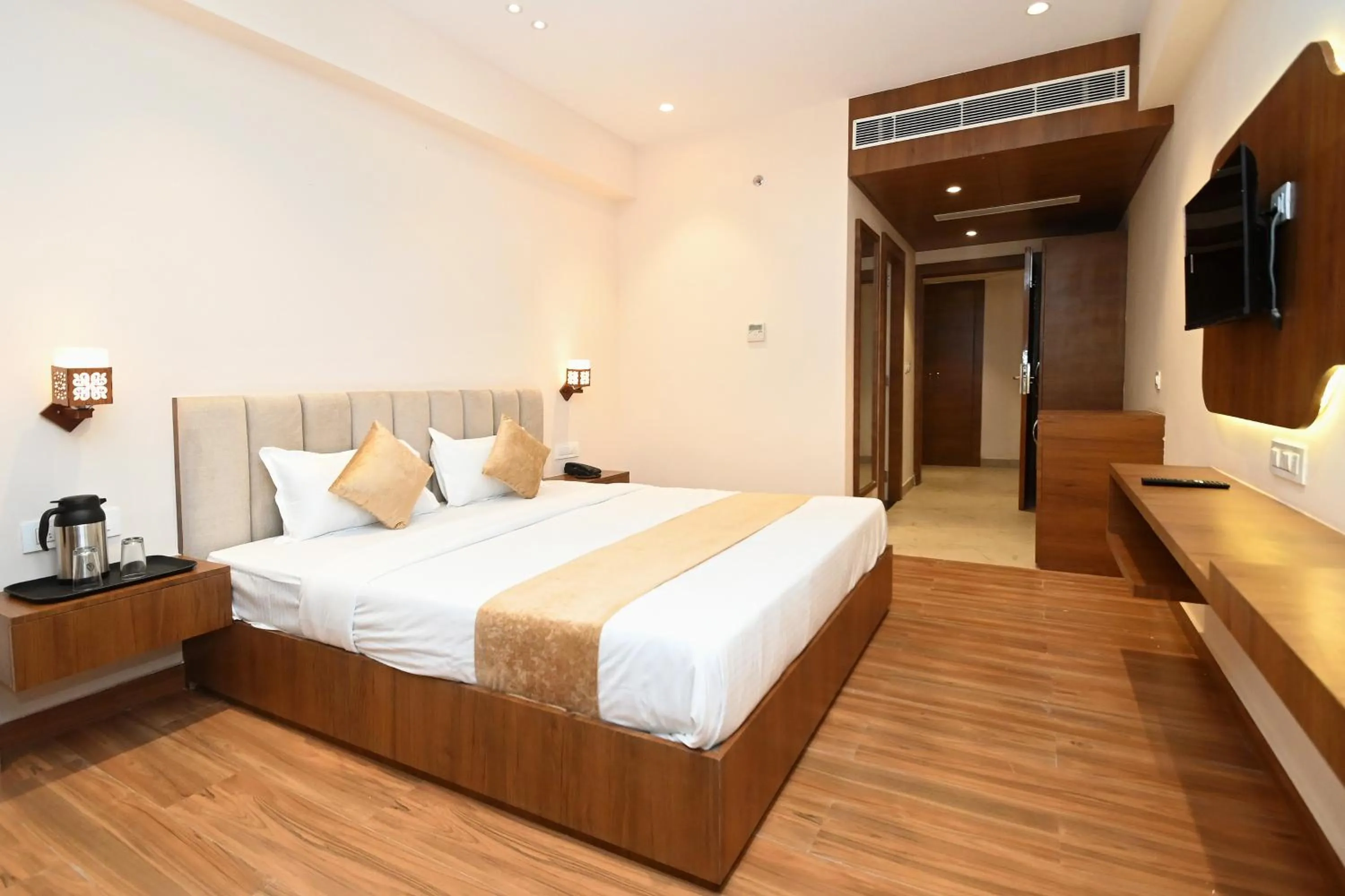 Photo of the whole room, Bed in Hotel Blue Sapphire