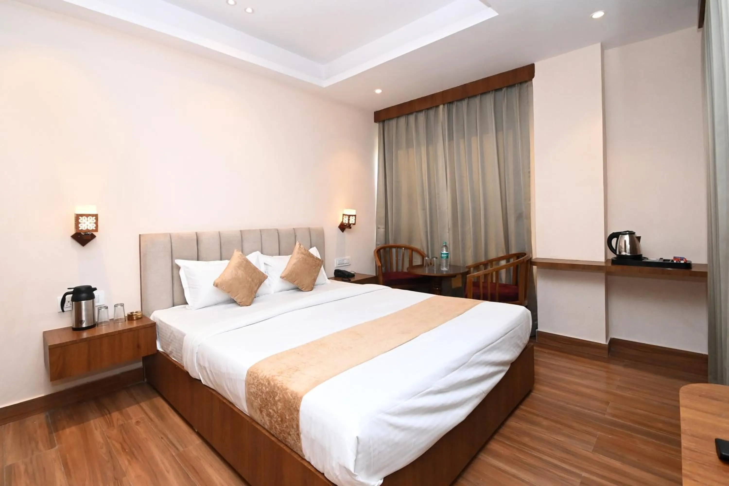 View (from property/room), Bed in Hotel Blue Sapphire