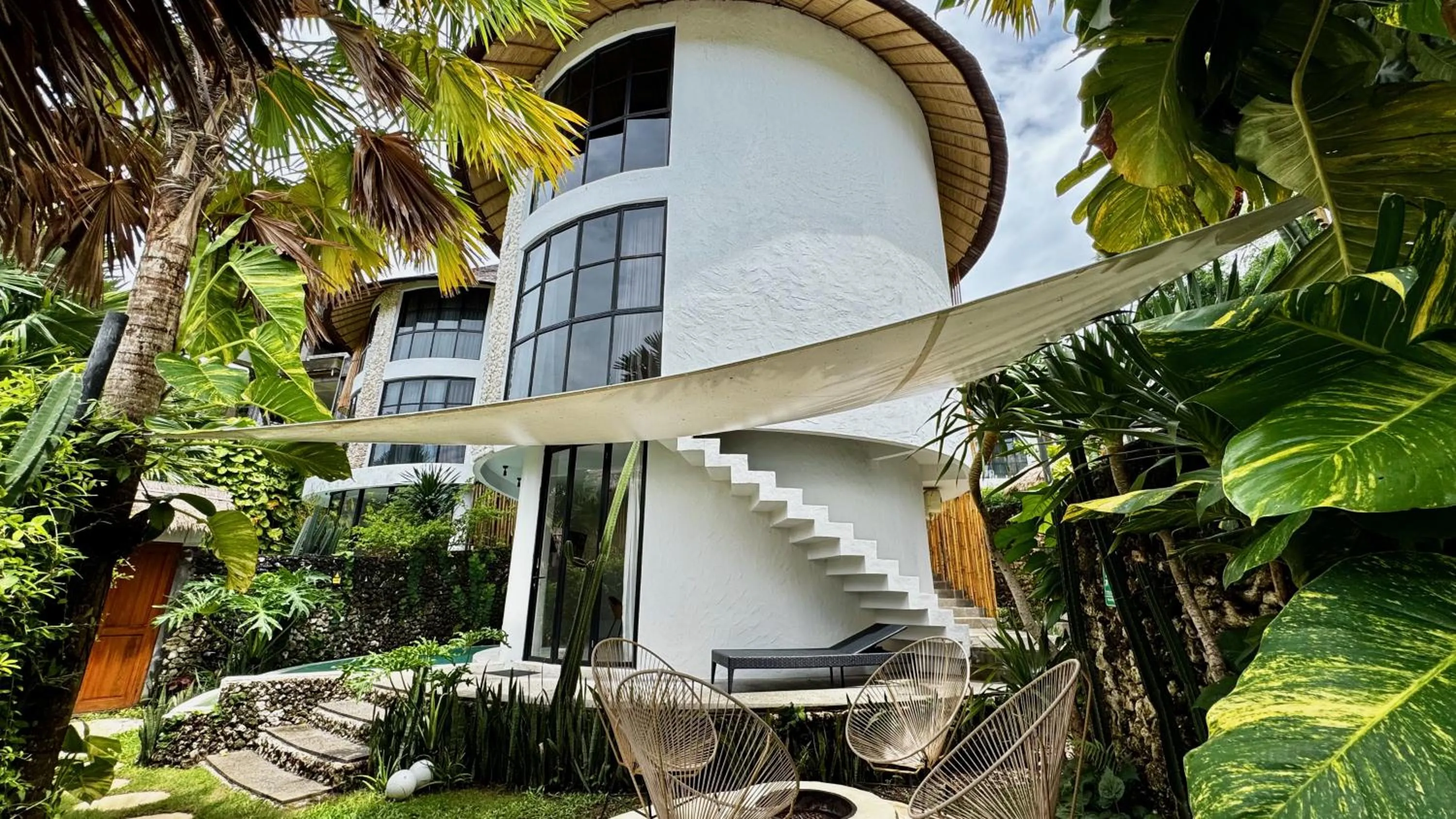 BBQ facilities in Hillstone Luxury Village