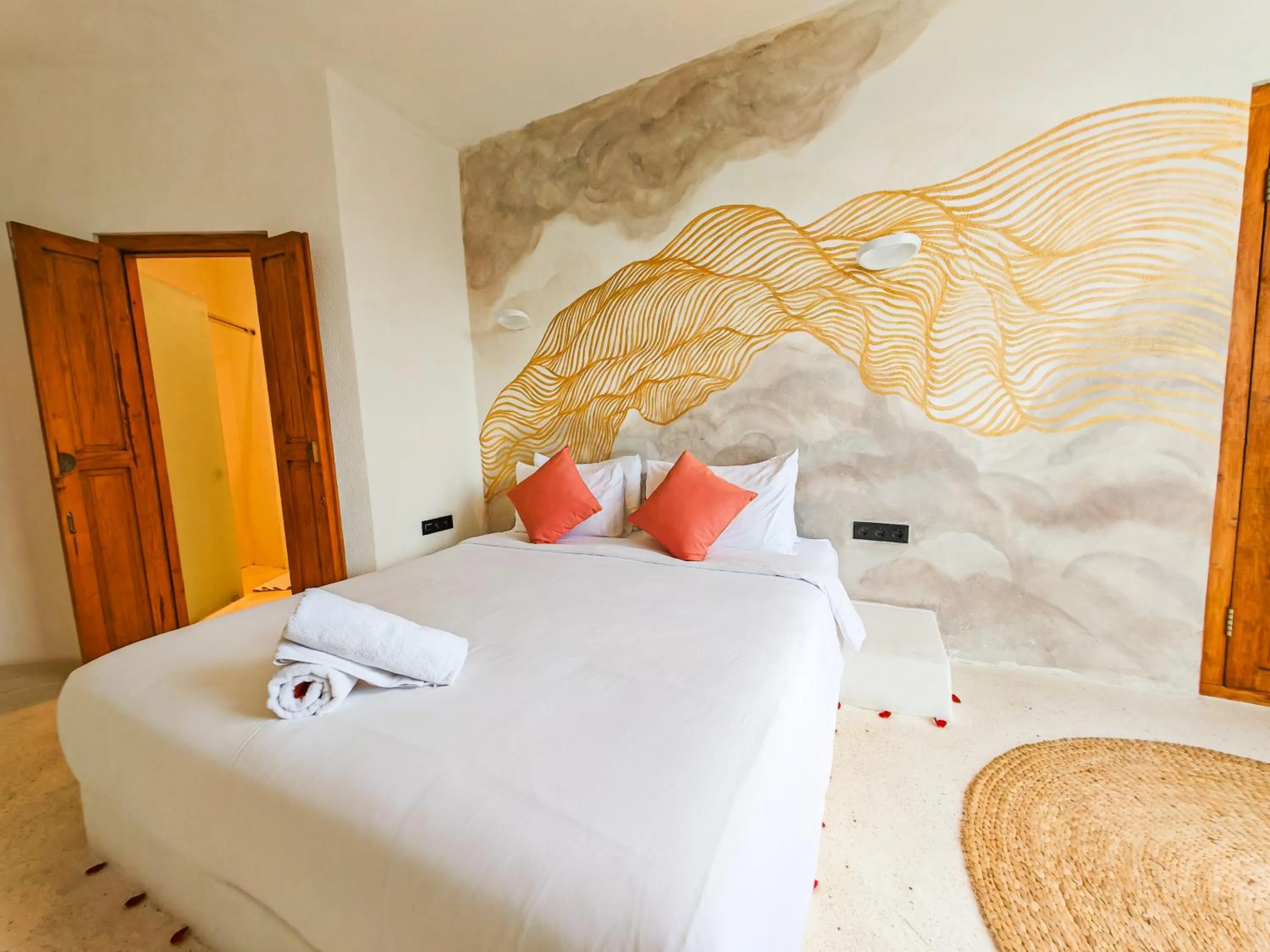 Bedroom, Bed in Hillstone Luxury Village