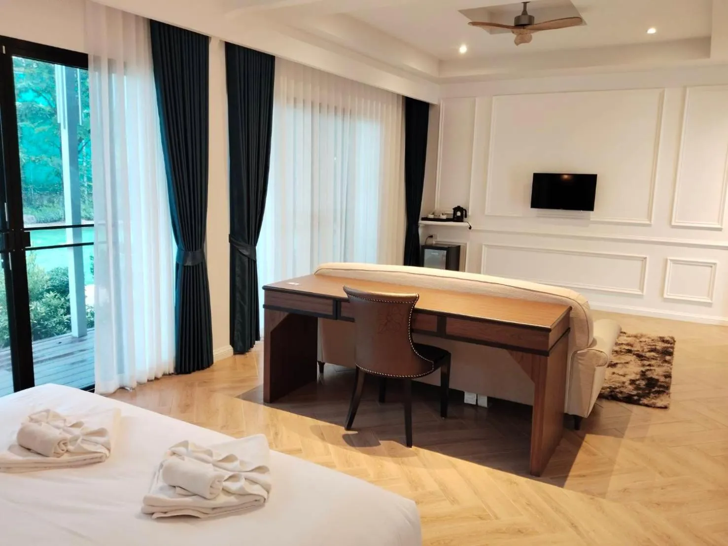 Bed in โรงแรม ดิ โอวาเล่ย์ [The O Valley Boutique Hotel]