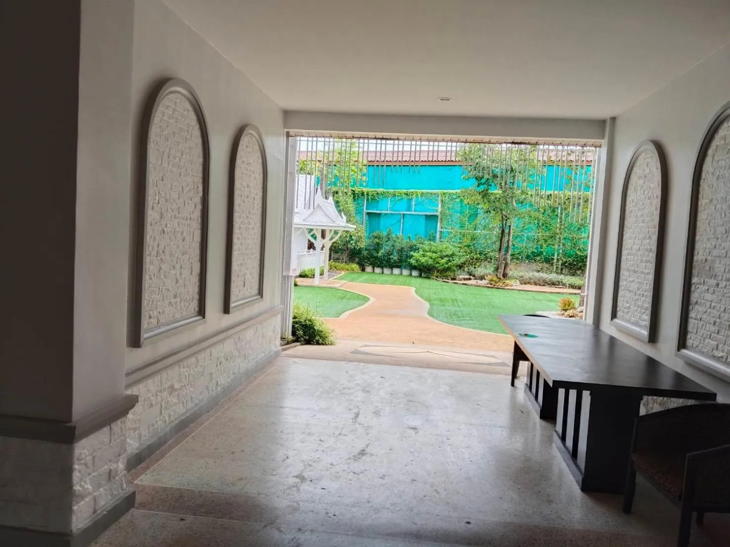 โรงแรม ดิ โอวาเล่ย์ [The O Valley Boutique Hotel]