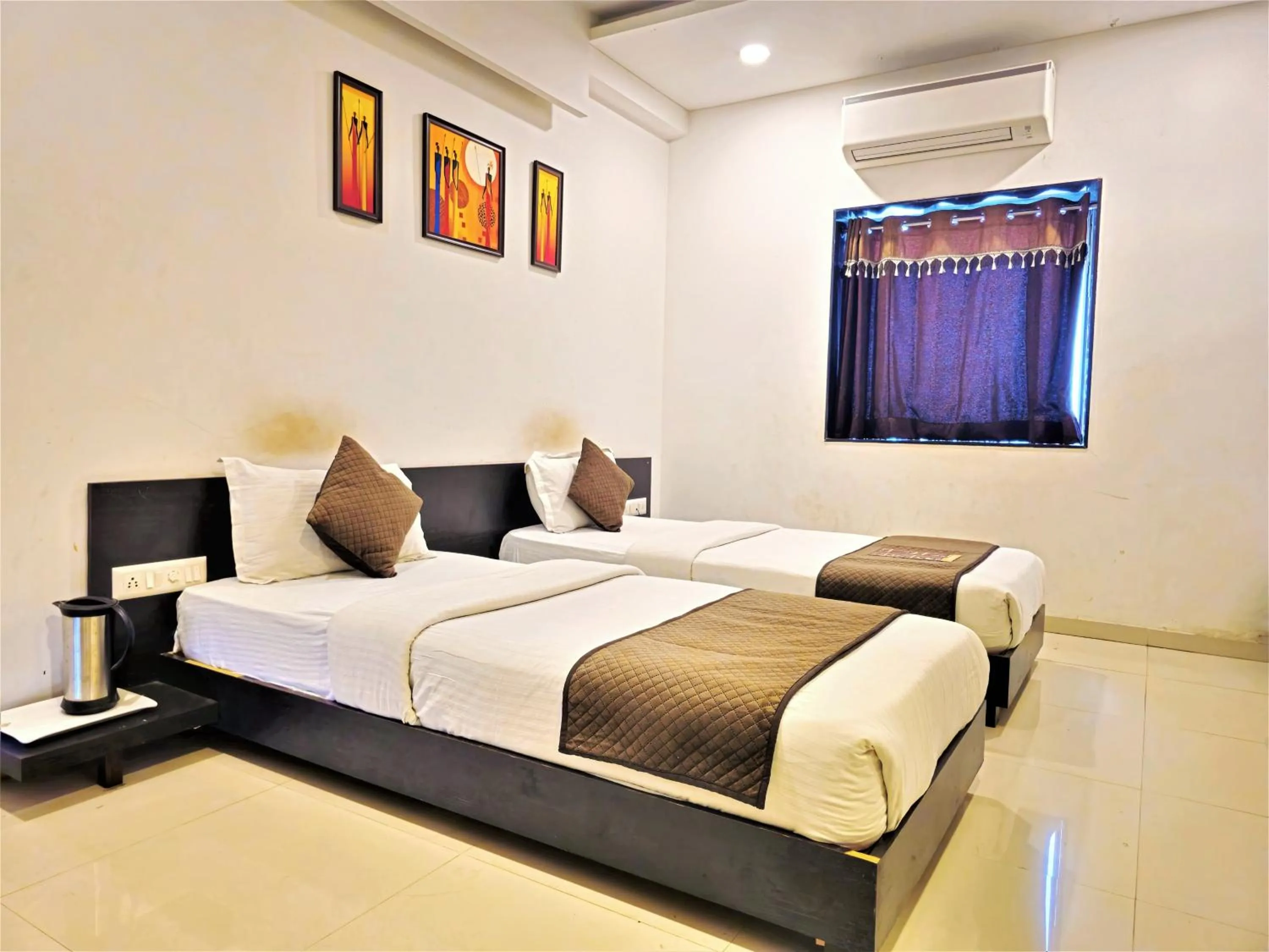 Bed in The Grand Rio