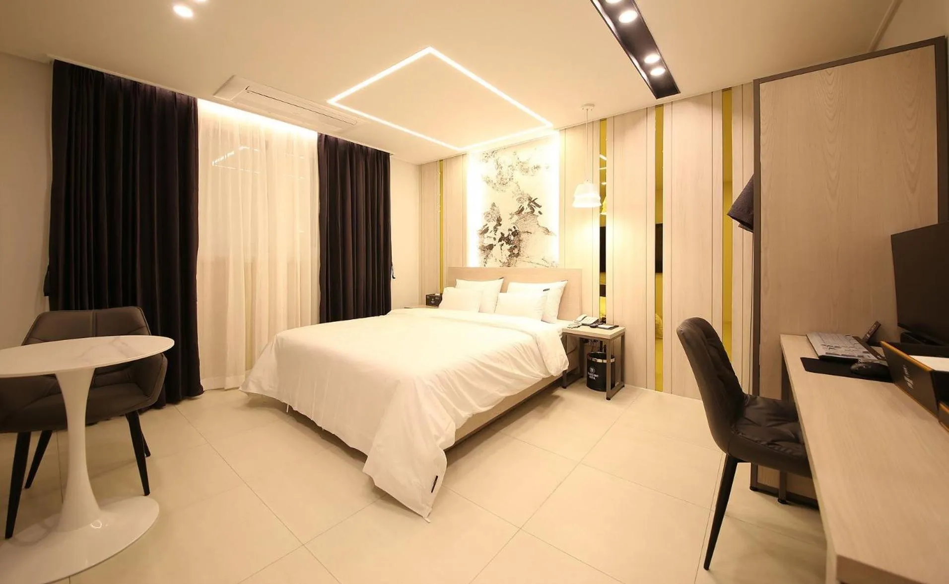 Bed in Brown Dot Hotel Sinan