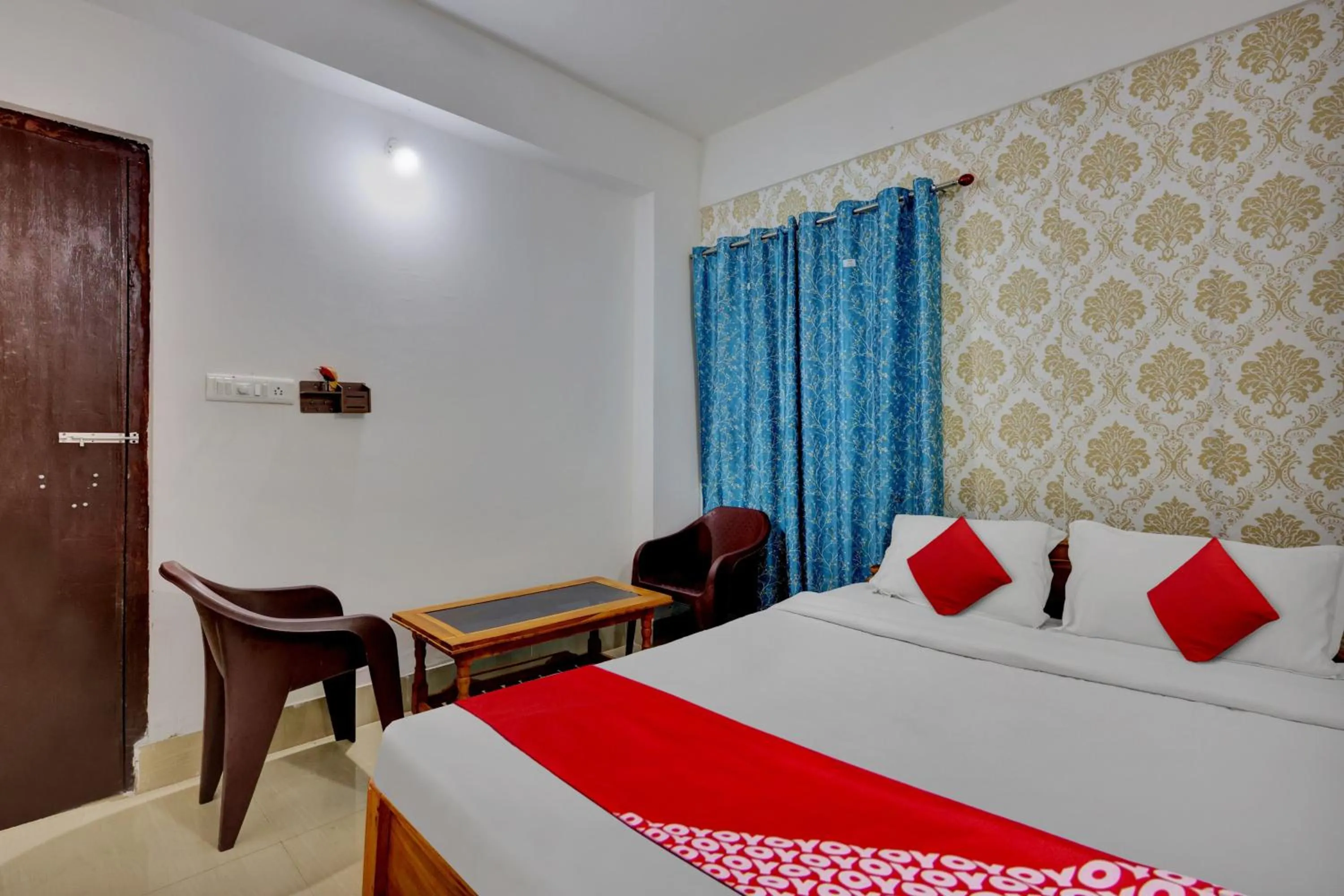 Bedroom in OYO Flagship Larica Green Valley