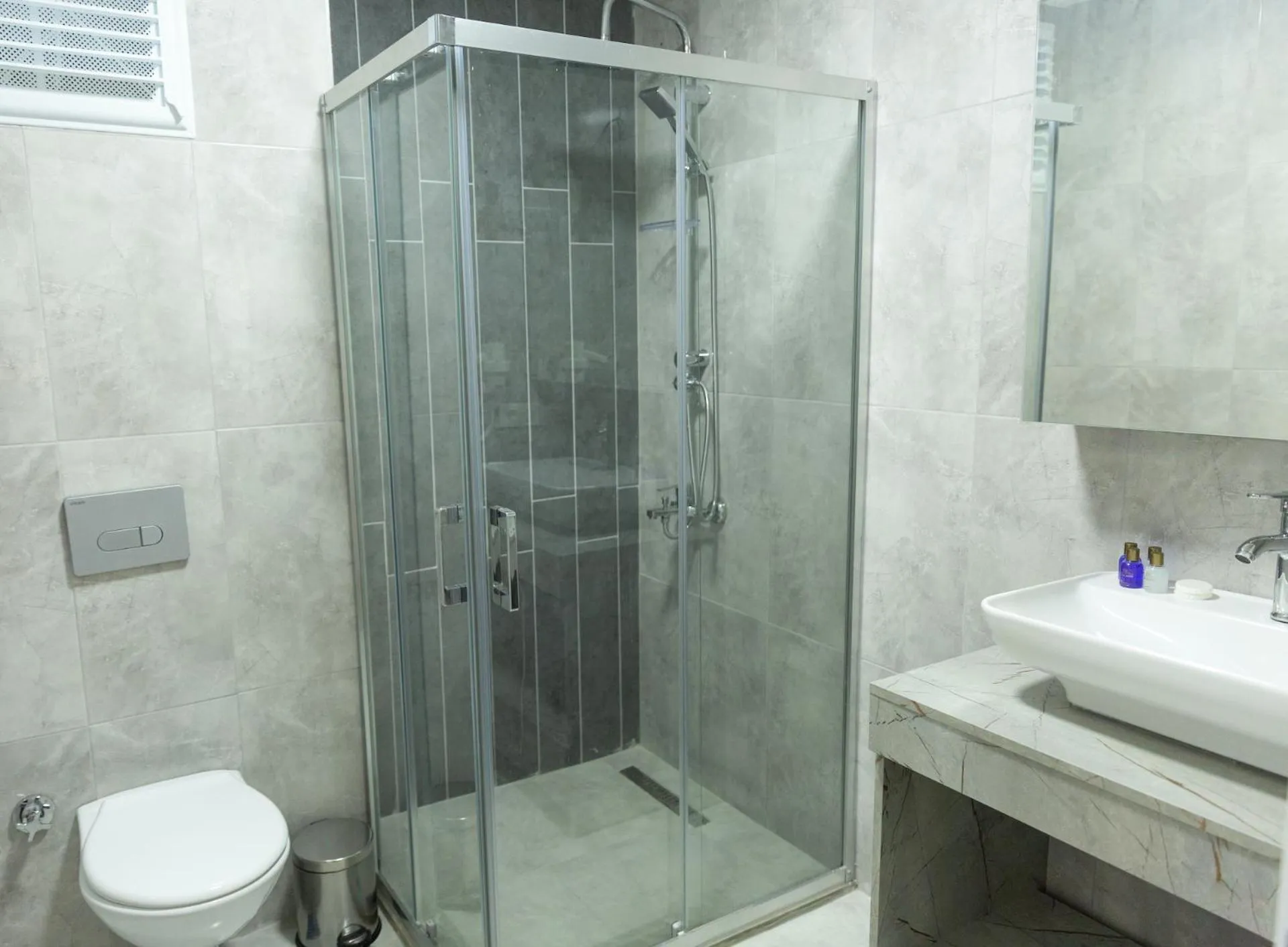 Shower in The Hera Business Hotels & Spa
