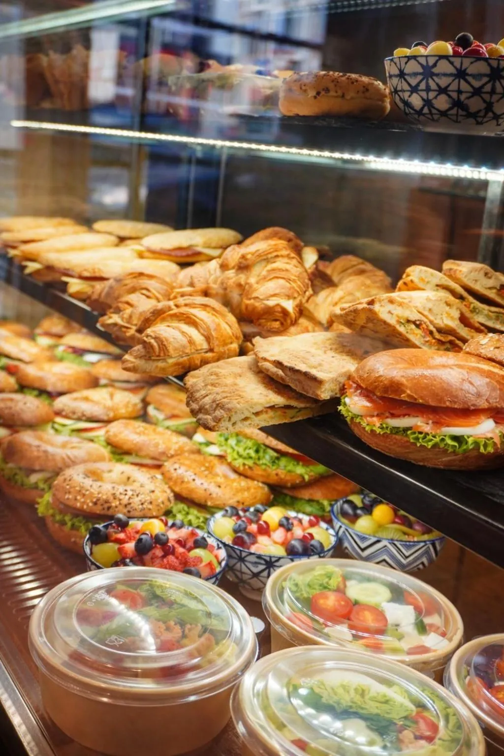 Restaurant/places to eat in Bayer's Boardinghouse und Hotel