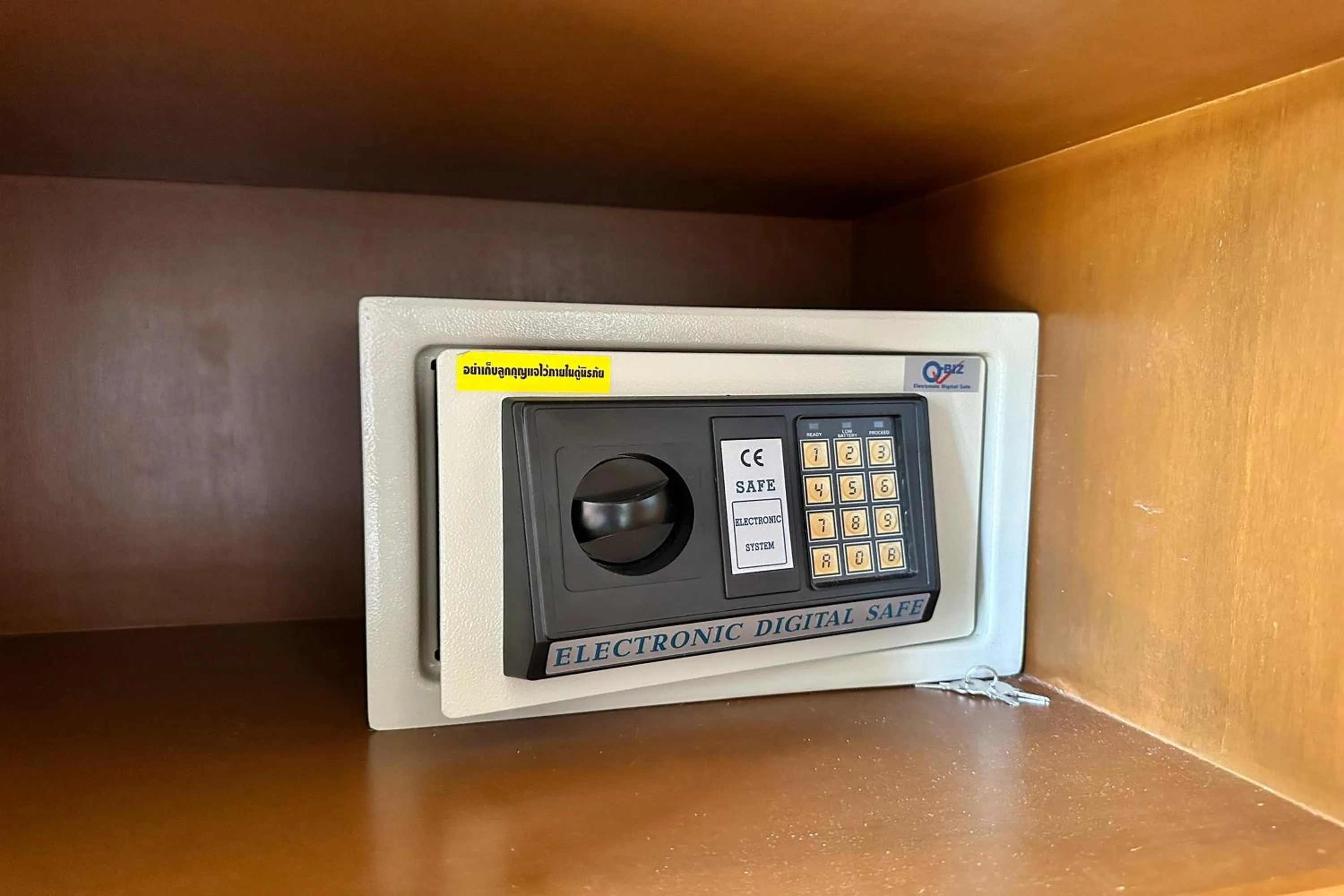 safe in Choengmon Residence