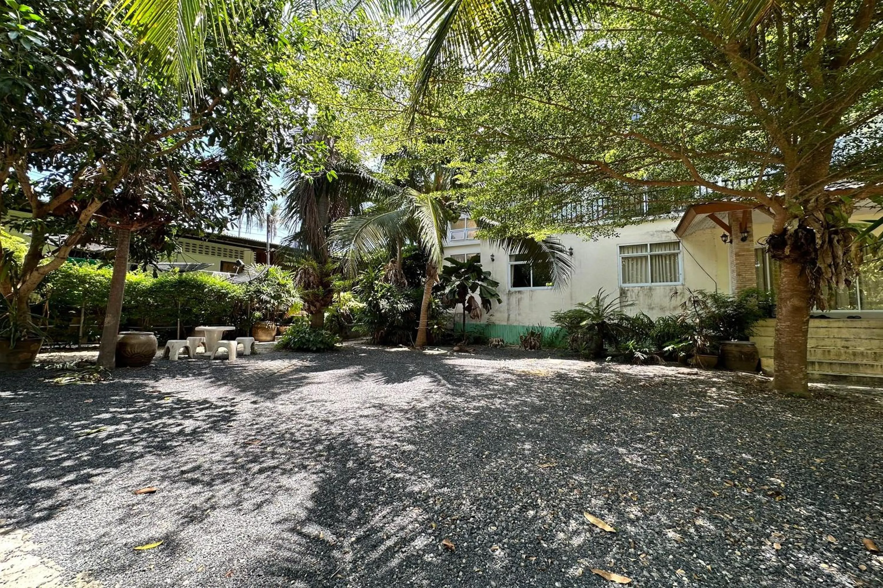 Property building in Choengmon Residence