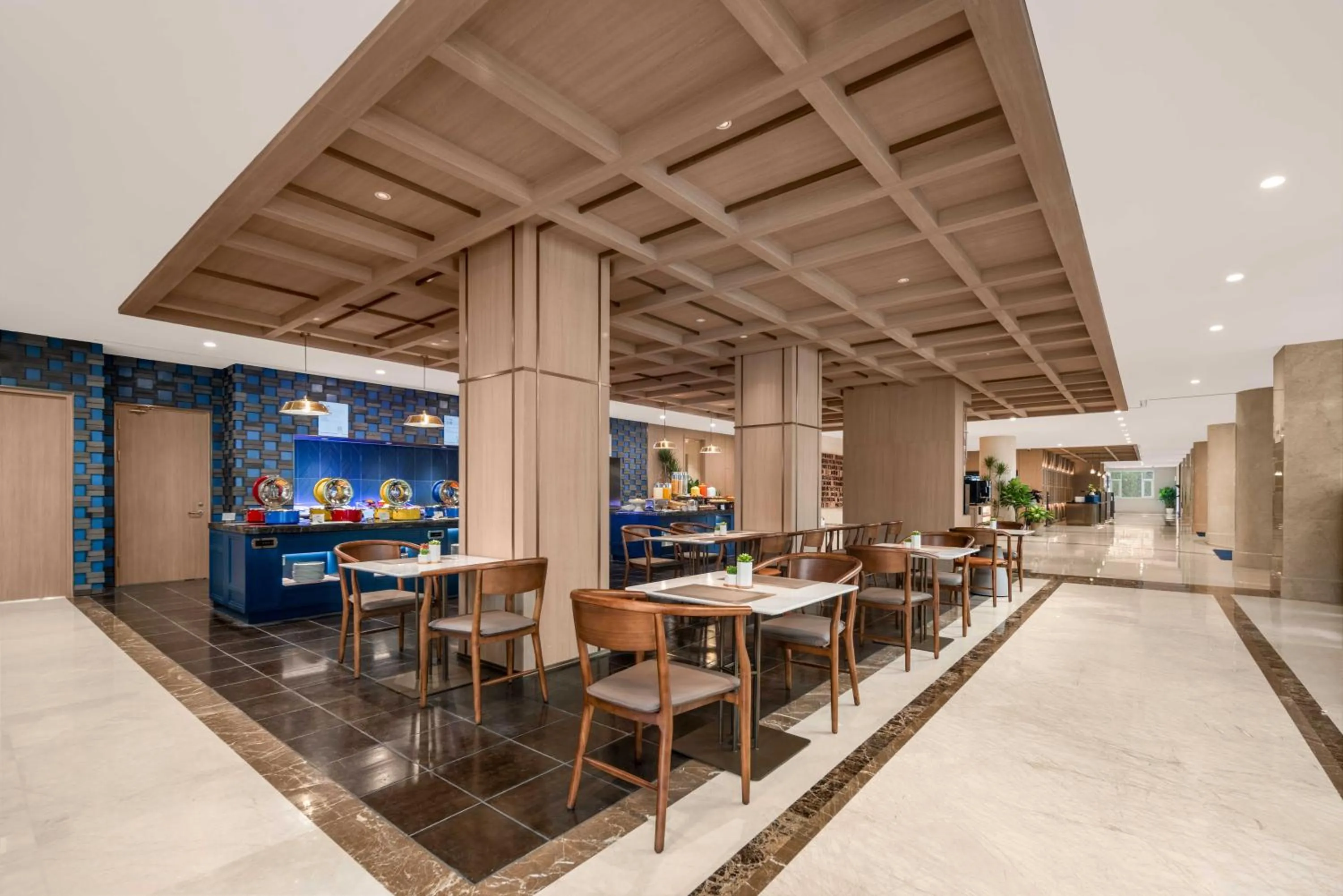 Restaurant/places to eat in Holiday Inn Express Beijing Downtown by IHG