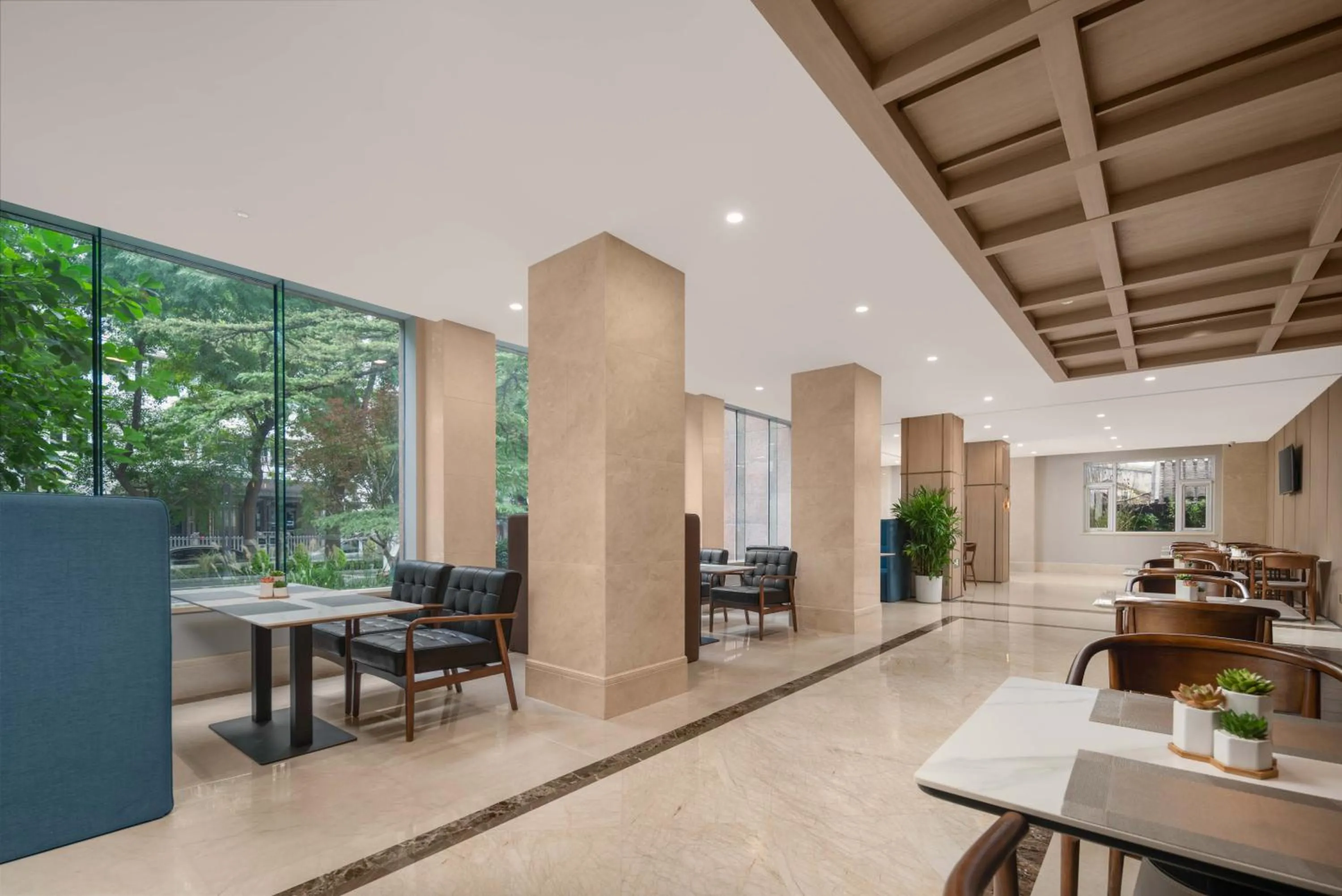 Restaurant/places to eat in Holiday Inn Express Beijing Downtown by IHG