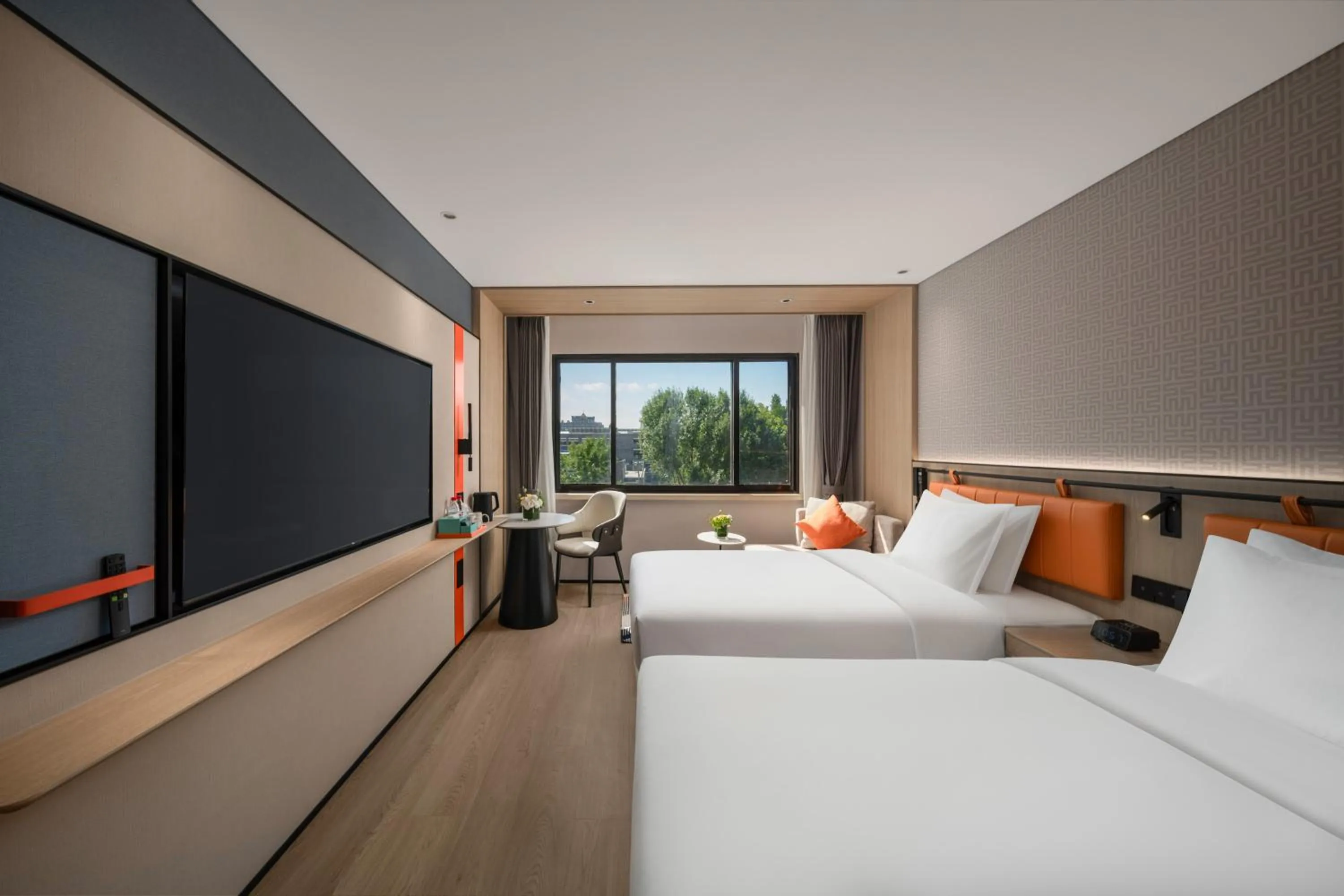 Photo of the whole room, Bed in Holiday Inn Express Beijing Downtown by IHG