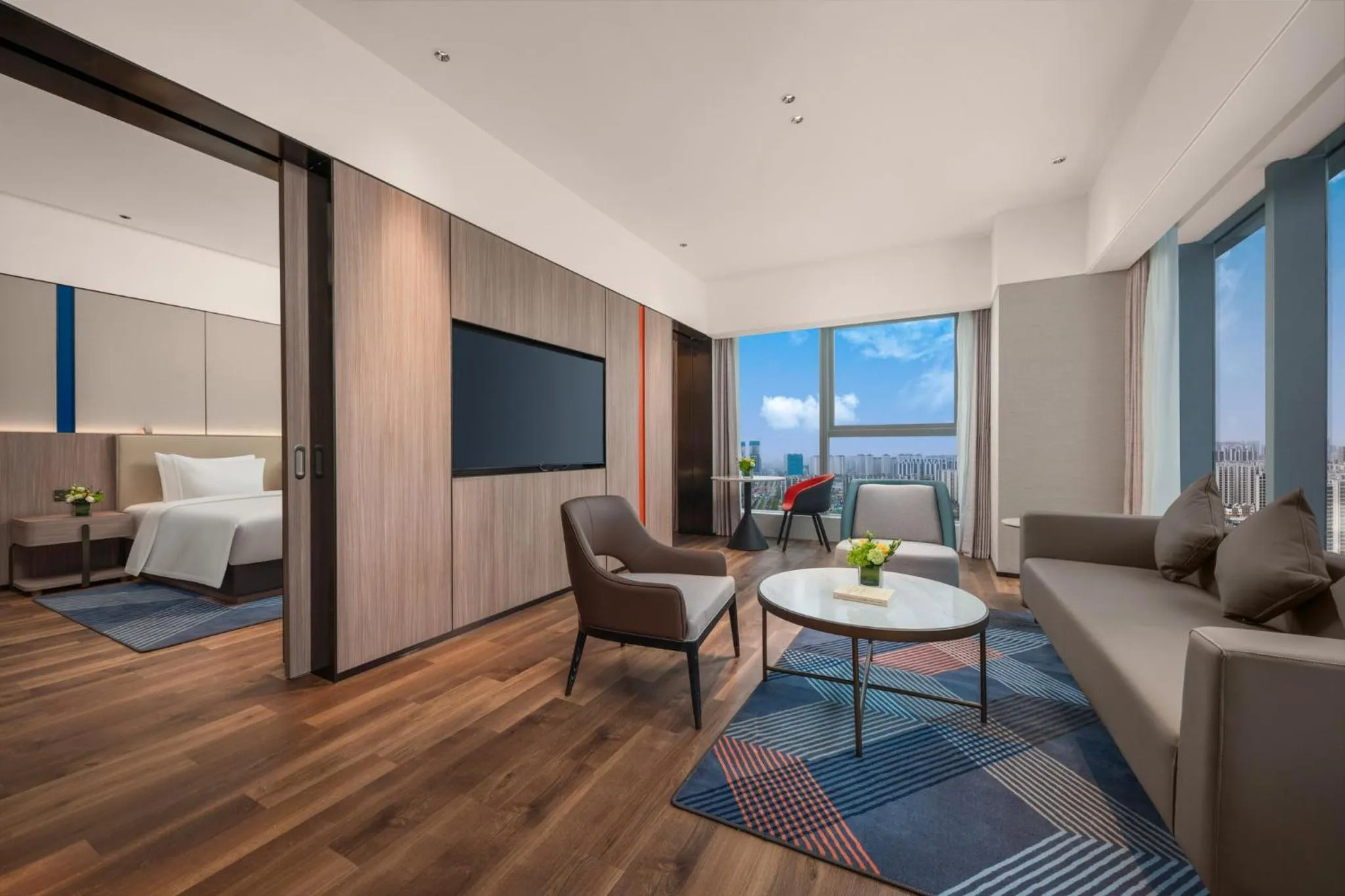 Photo of the whole room, Bed in Holiday Inn Express Nanjing Jiangbei Wonhall Mall