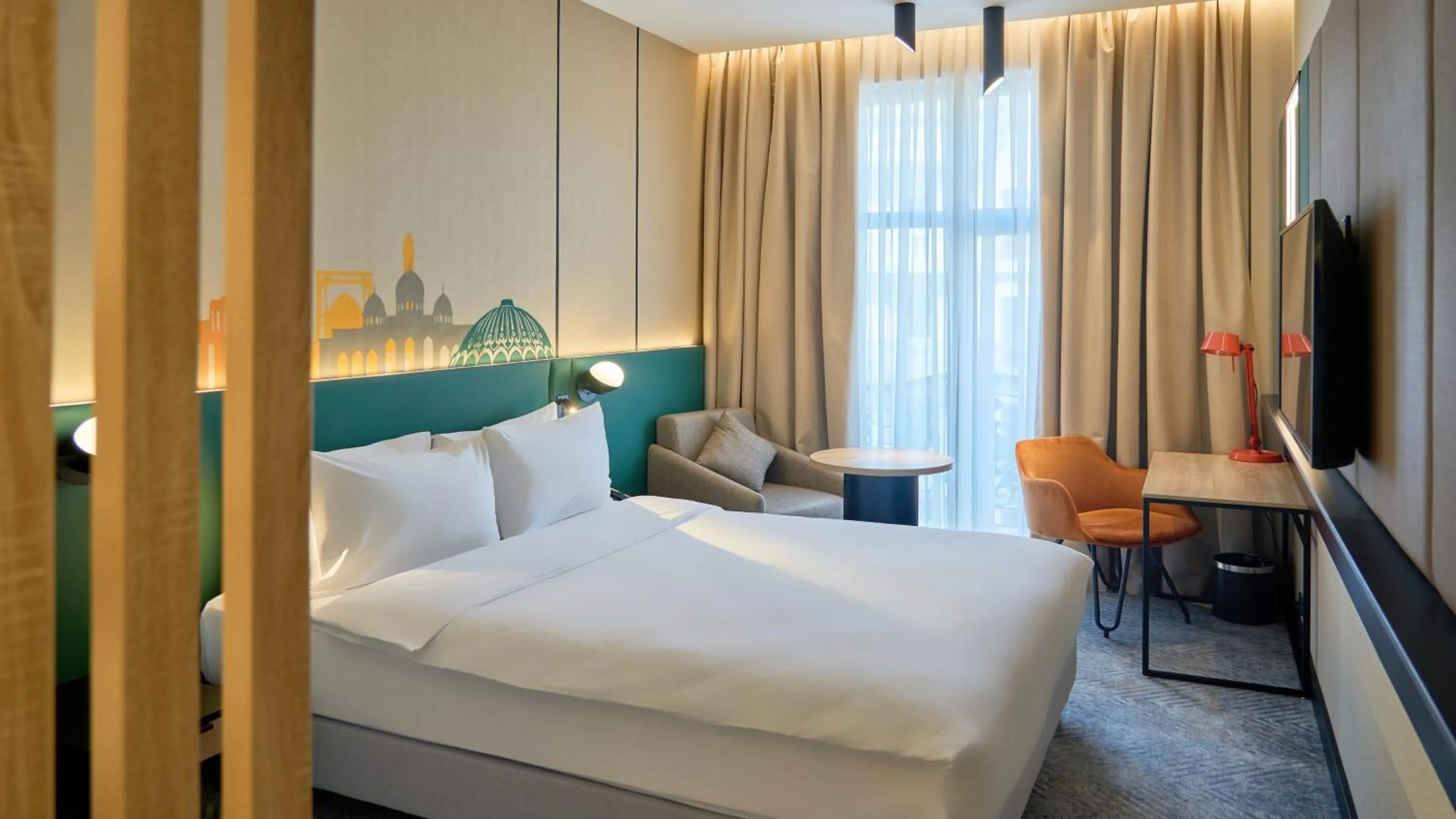 Photo of the whole room, Bed in Holiday Inn Tashkent City by IHG