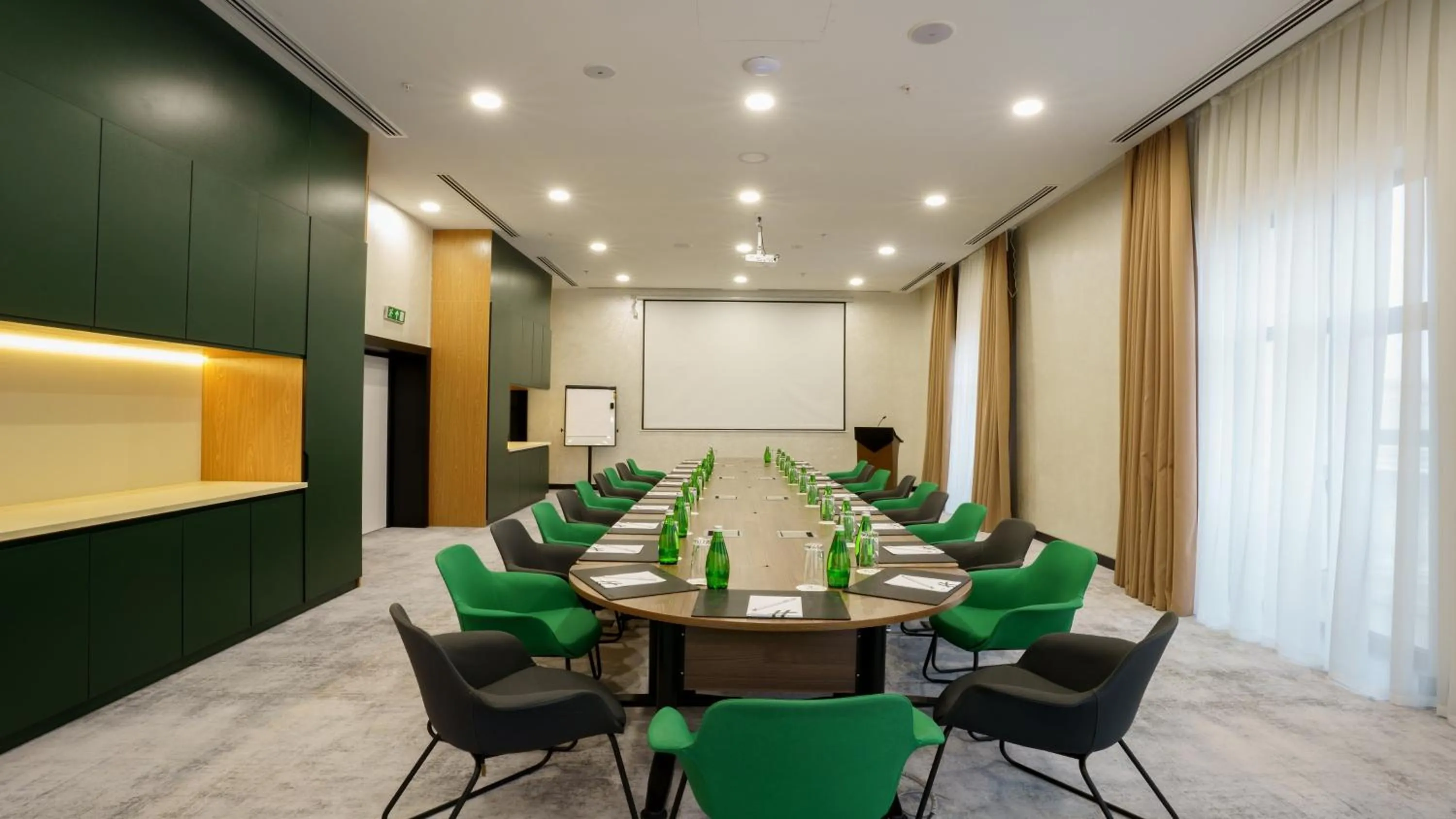 Meeting/conference room in Holiday Inn Tashkent City by IHG