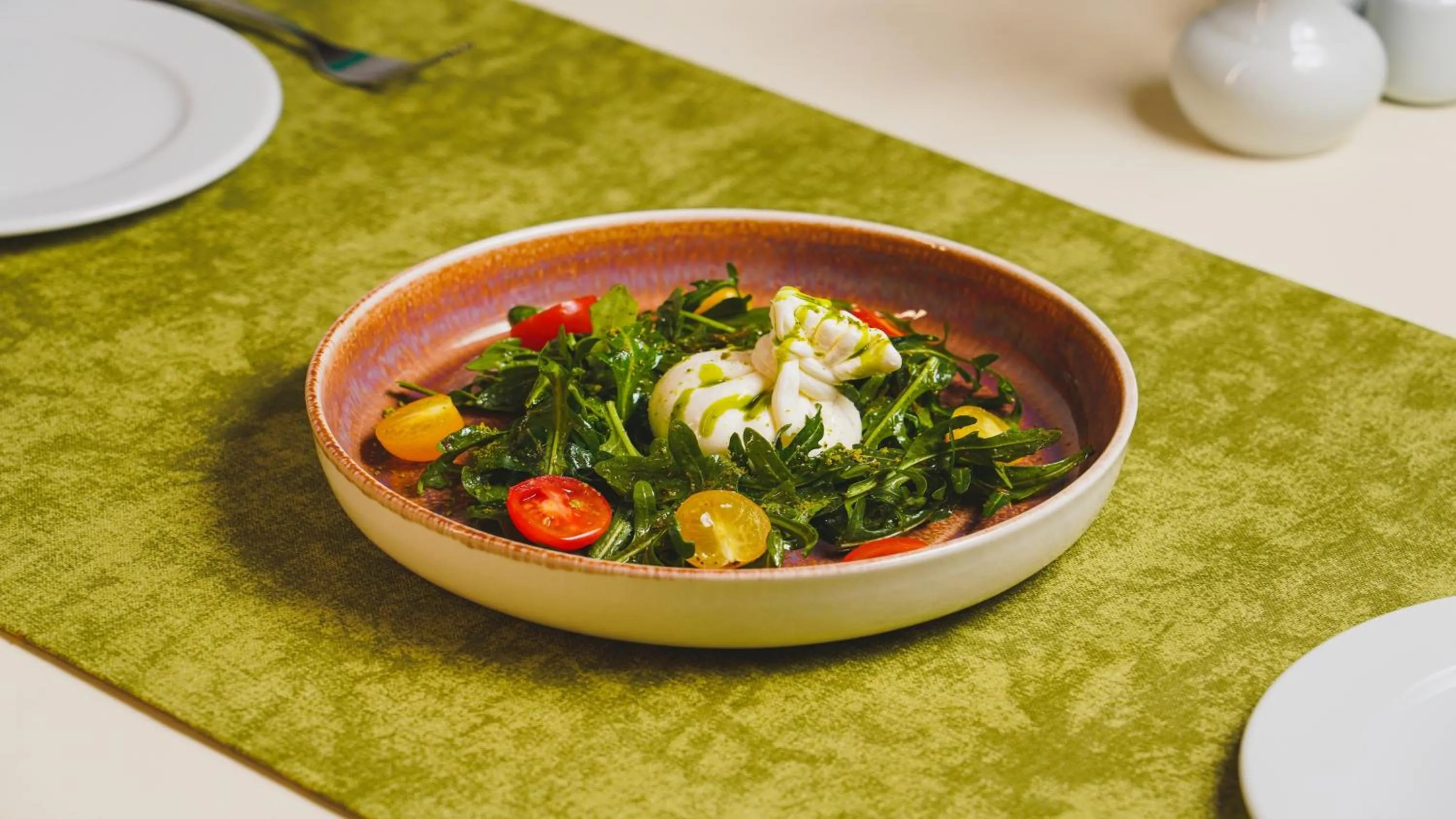 Restaurant/places to eat in Holiday Inn Tashkent City by IHG