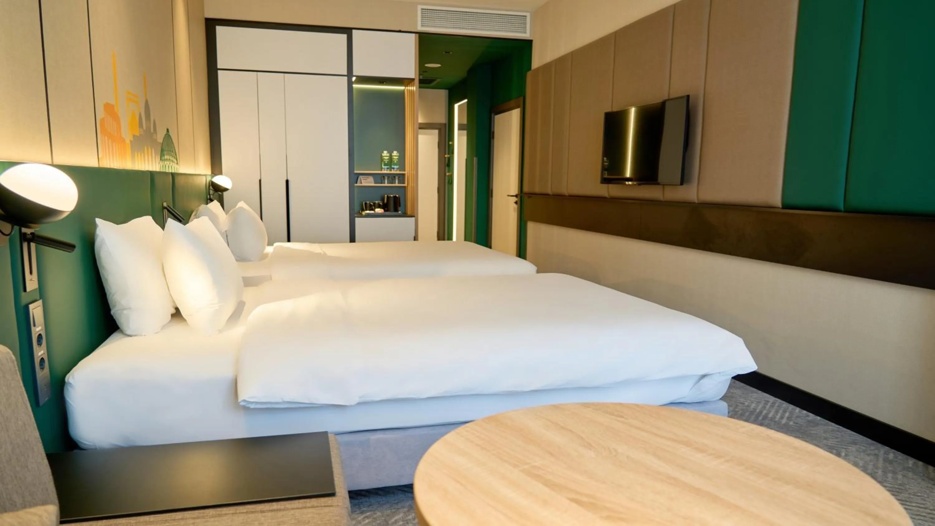 Photo of the whole room, Bed in Holiday Inn Tashkent City by IHG