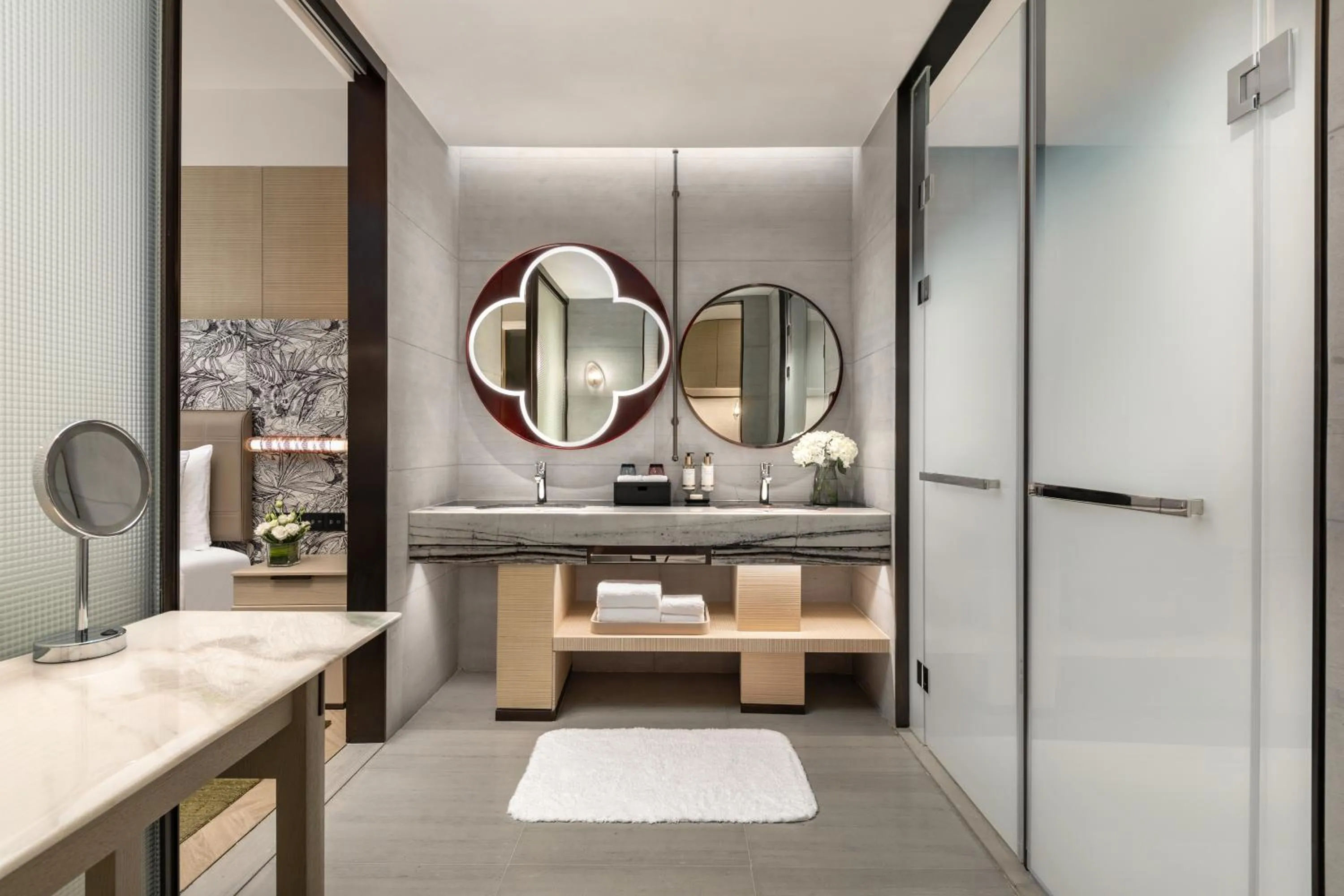 Toilet in HUALUXE Sanya Yalong Bay Resort