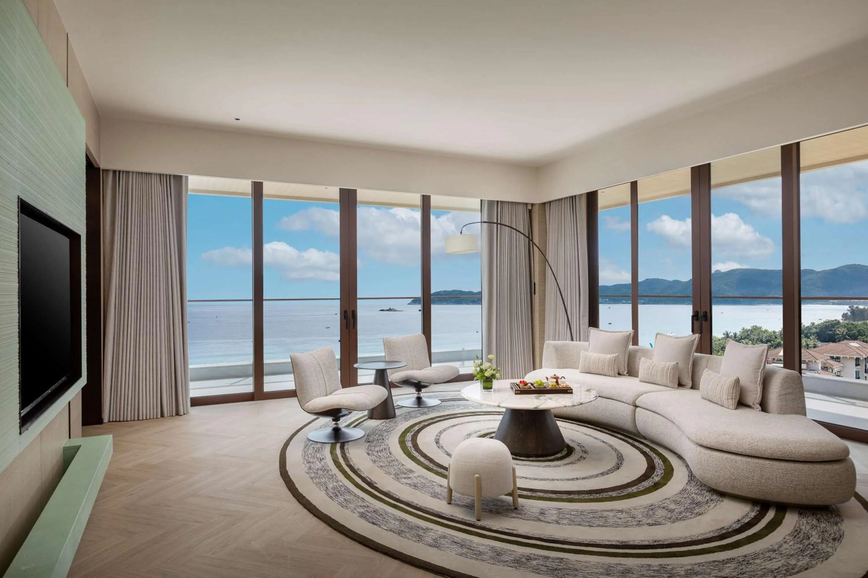 Bedroom in HUALUXE Sanya Yalong Bay Resort