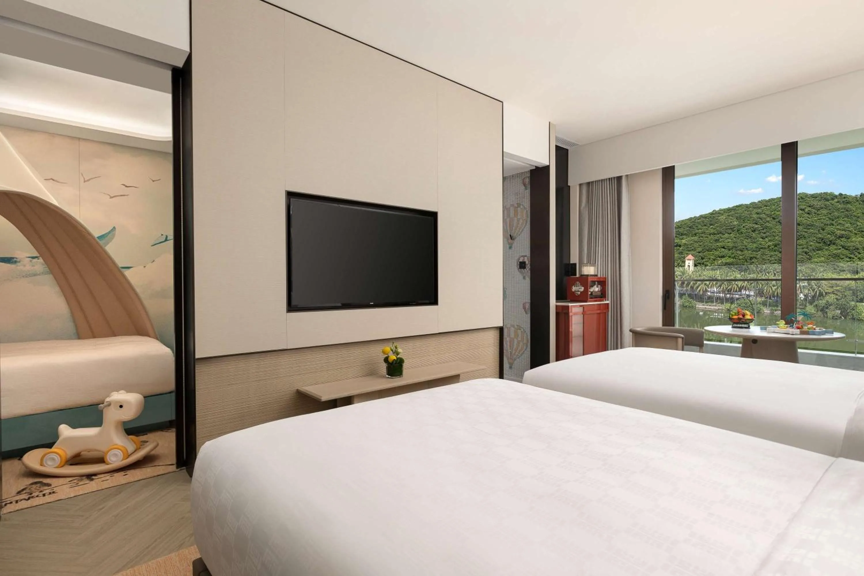 Photo of the whole room, Bed in HUALUXE Sanya Yalong Bay Resort