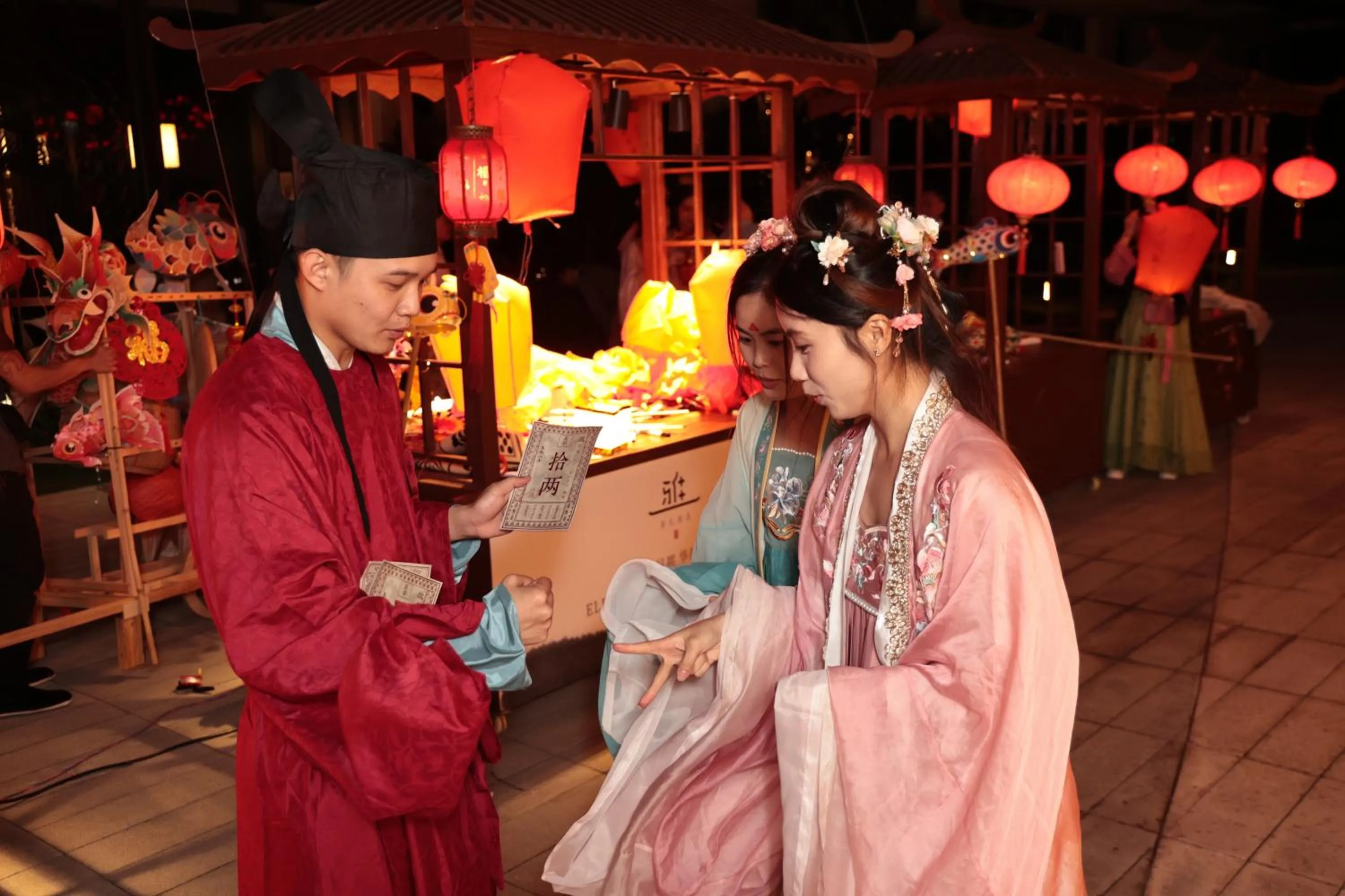 Activities in HUALUXE Sanya Yalong Bay Resort