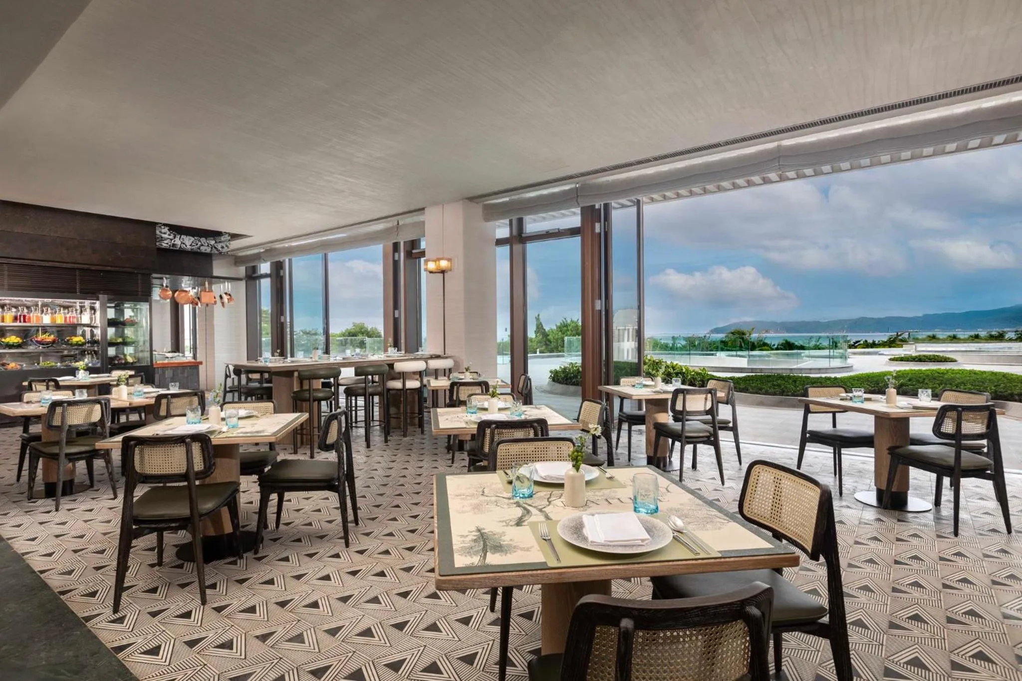 Restaurant/places to eat in HUALUXE Sanya Yalong Bay Resort