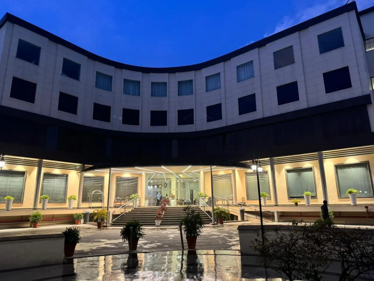 Property building in Chinmay Hotel & Resort