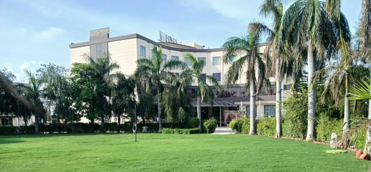 Property building in Chinmay Hotel & Resort