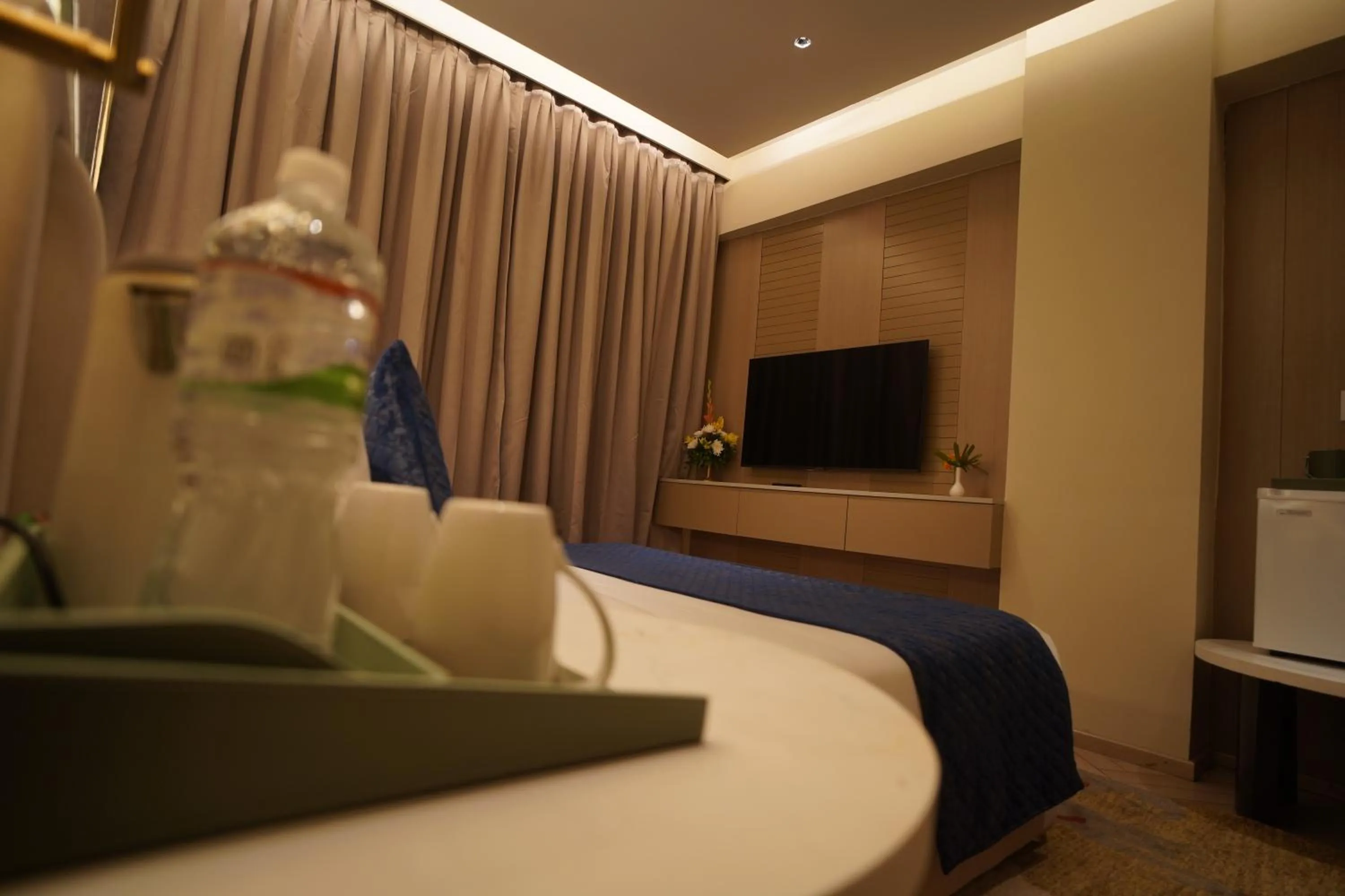 TV and multimedia, Bed in Chinmay Hotel & Resort