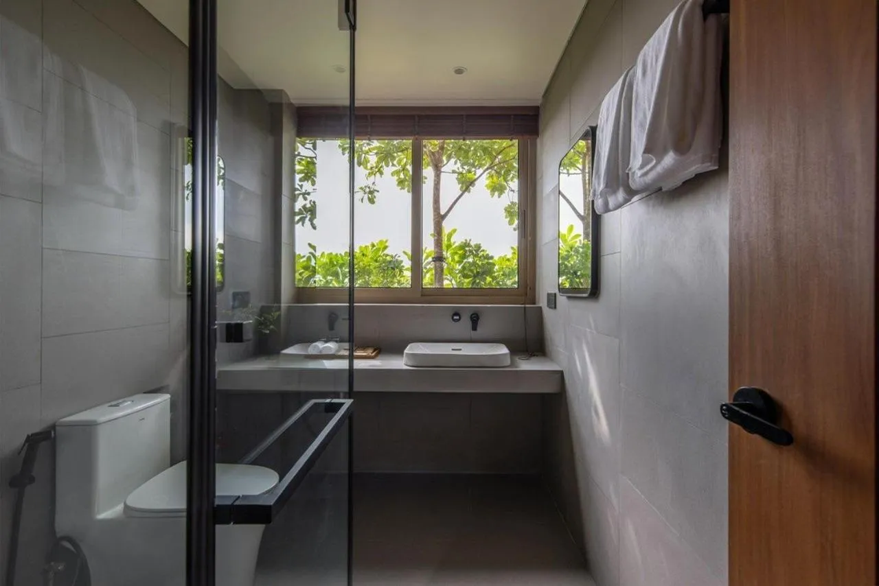 Shower in Cát Vàng Hotel & Apartment